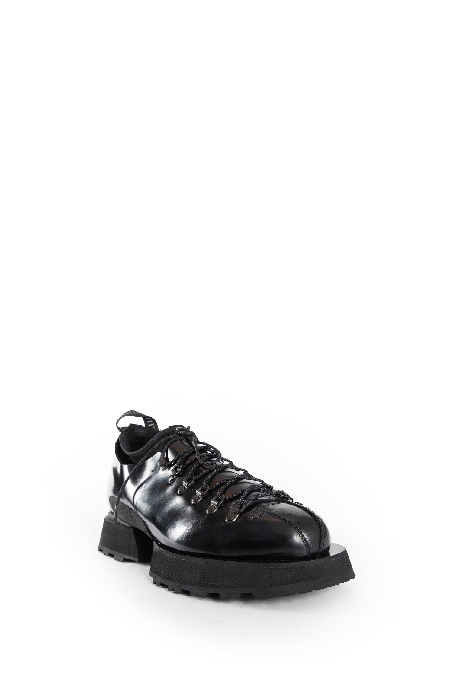 Buteo Low-Top Boots