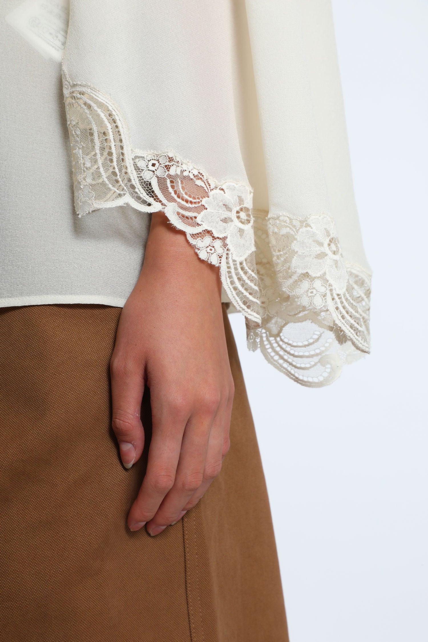 Blouse in Georgette and Lace - Antonioli.eu