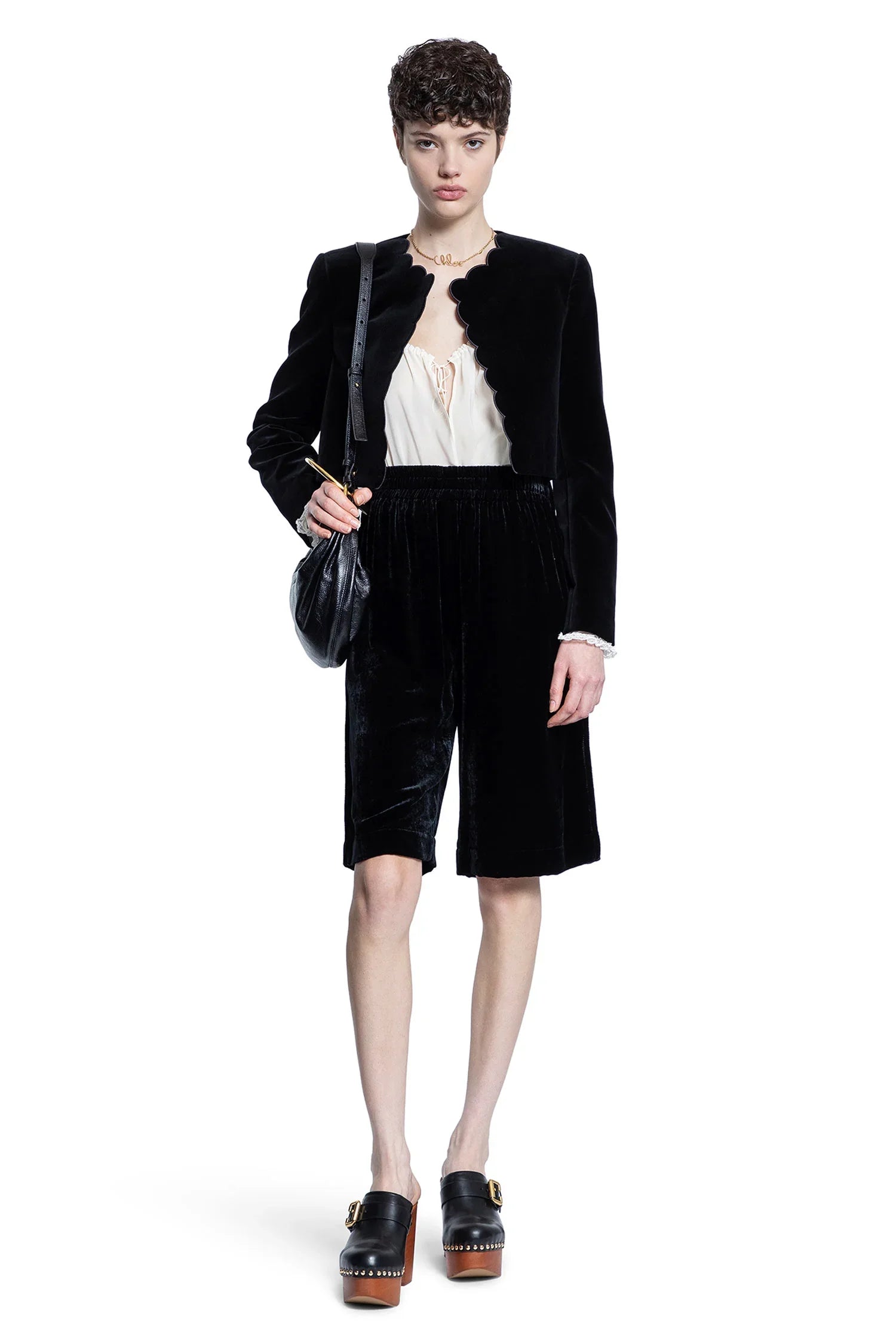 Fluid Bermuda Shorts in Liquid Velvet - Antonioli.eu