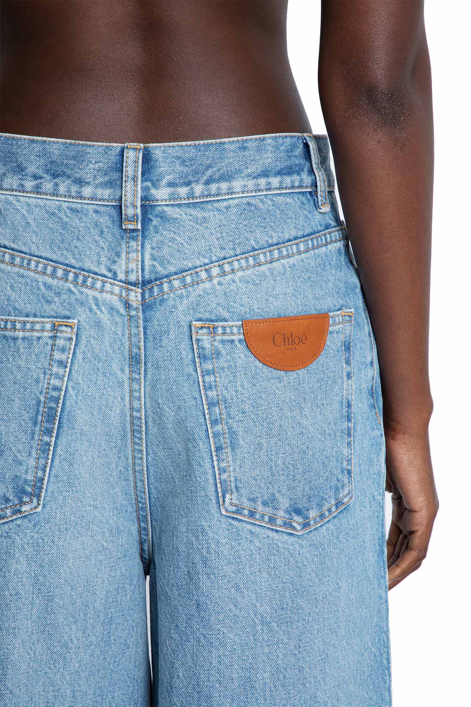 High-Rise Wide-Leg Jeans in Light Wash Denim - Antonioli.eu