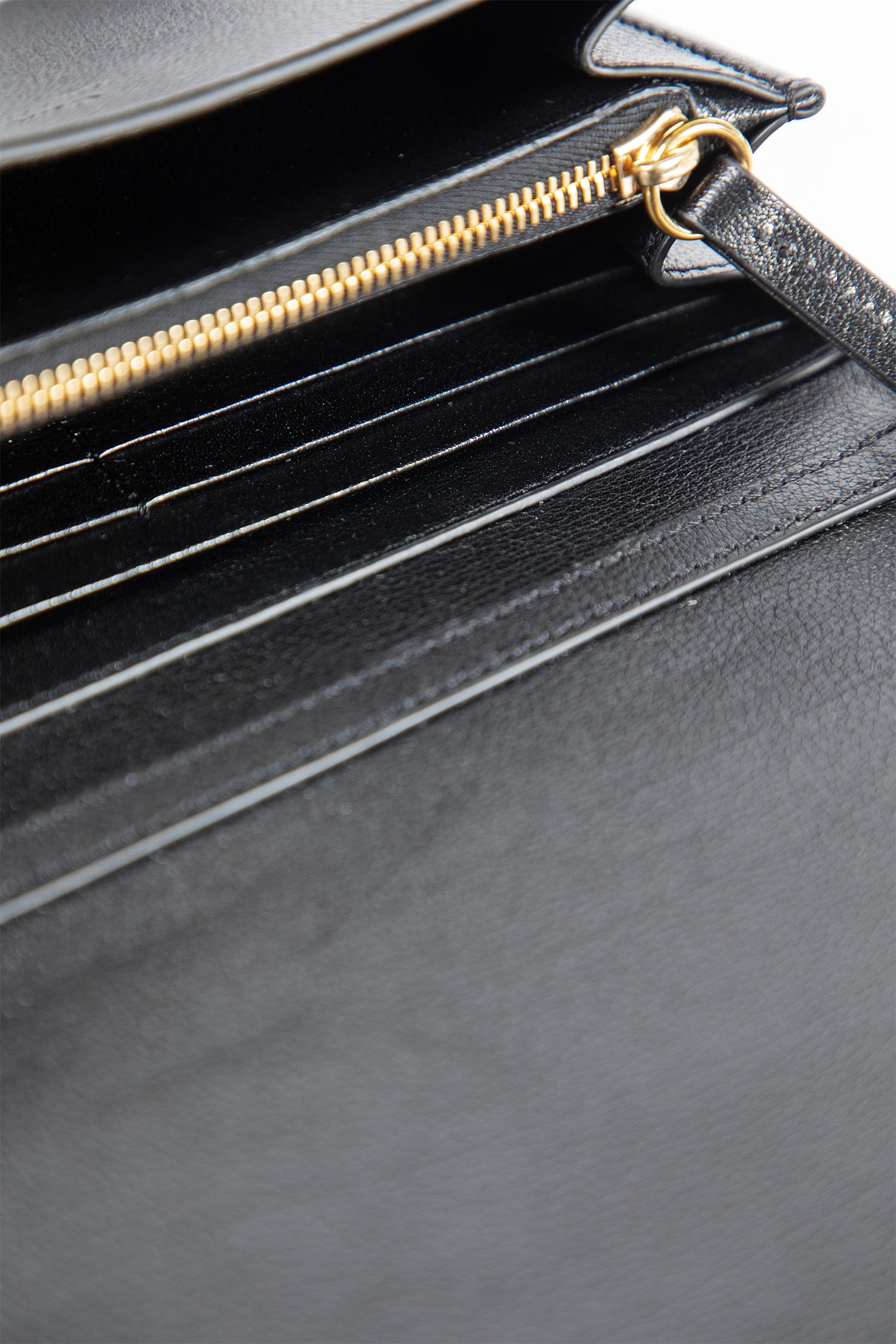 Spin Shoulder Bag in Leather