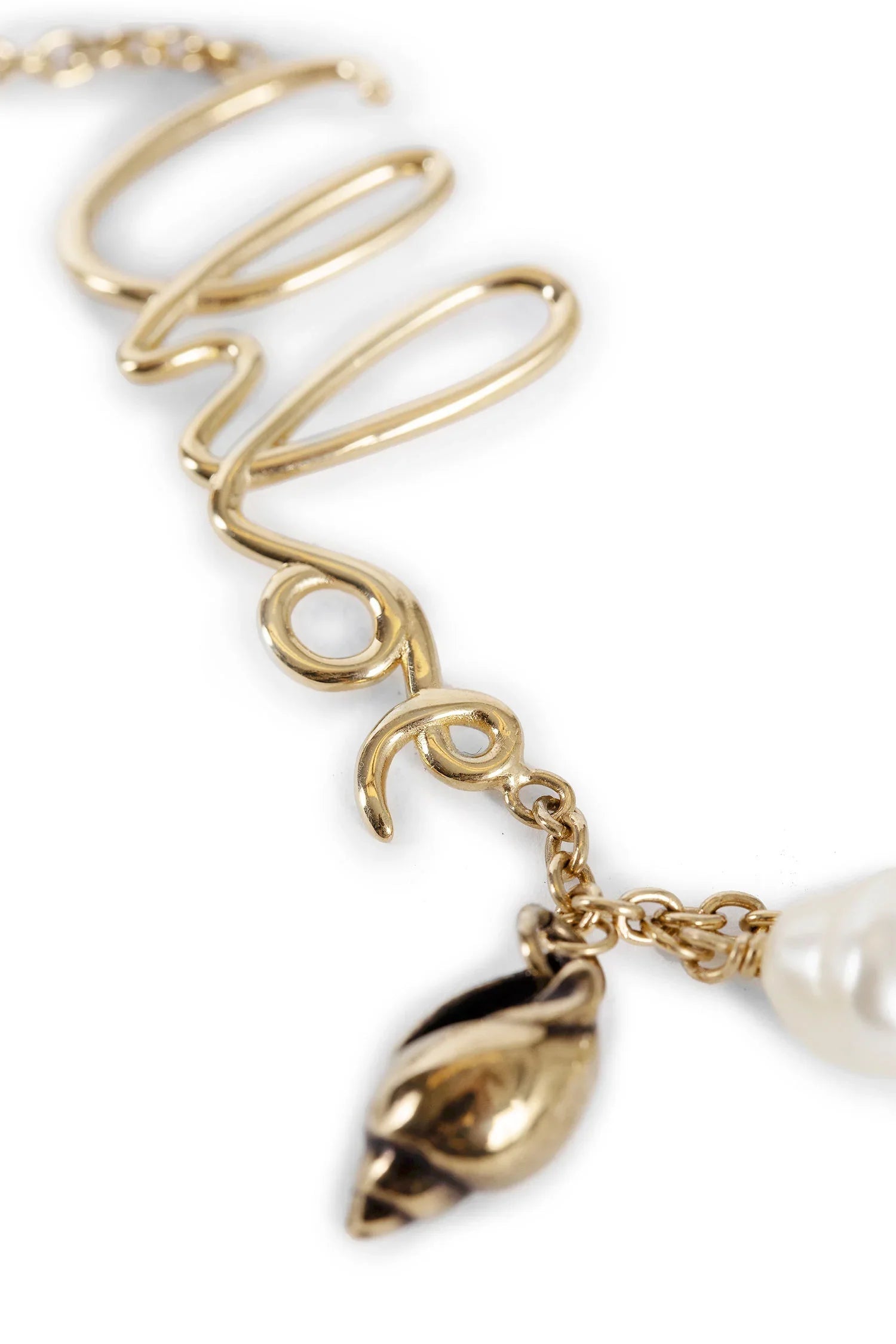 The Chloé Shells necklace - Antonioli.eu