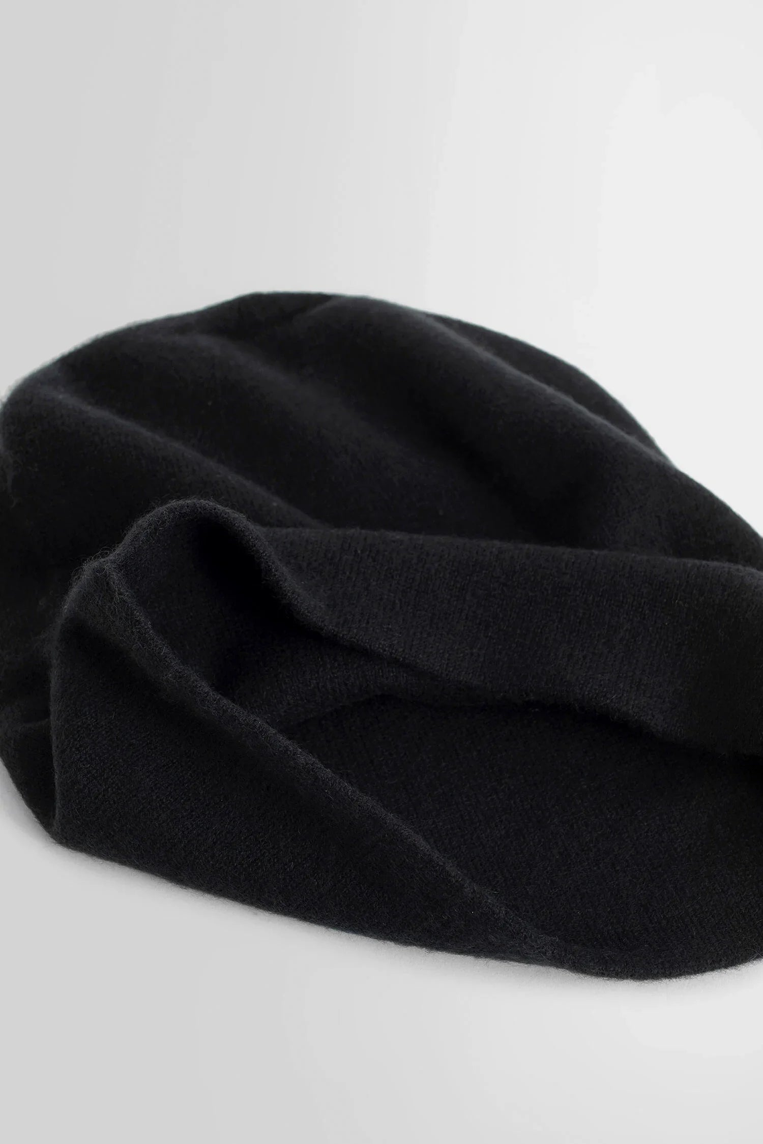 Damian Beanie - Antonioli.eu