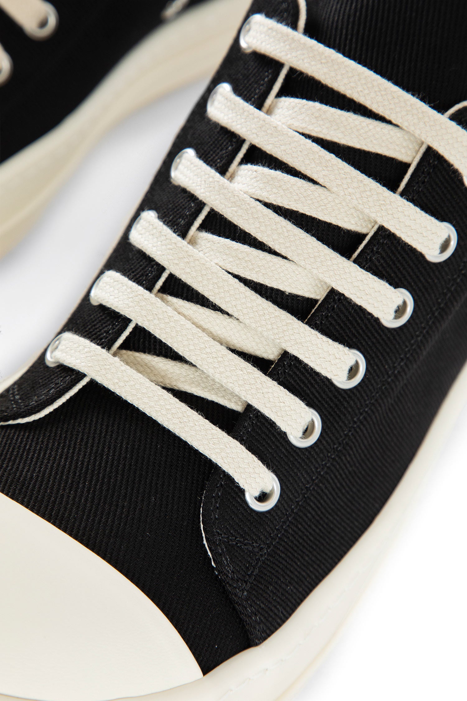 Hollywood Canvas Sneaks