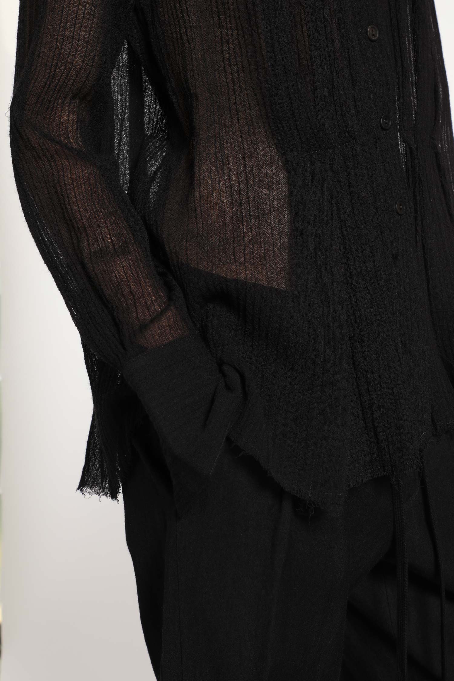 FORME D'EXPRESSION WOMAN BLACK SHIRTS