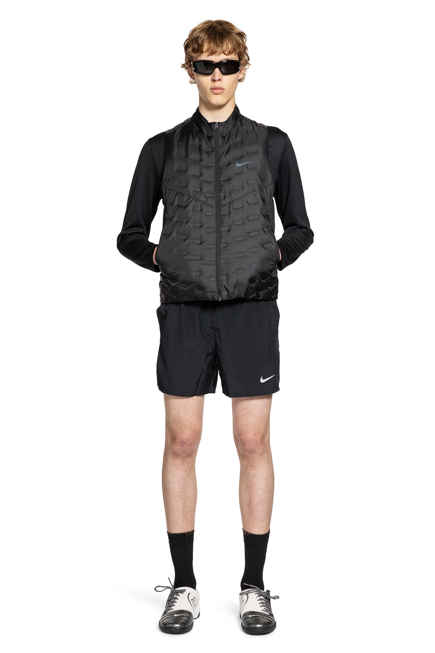 NIKE MAN BLACK VESTS