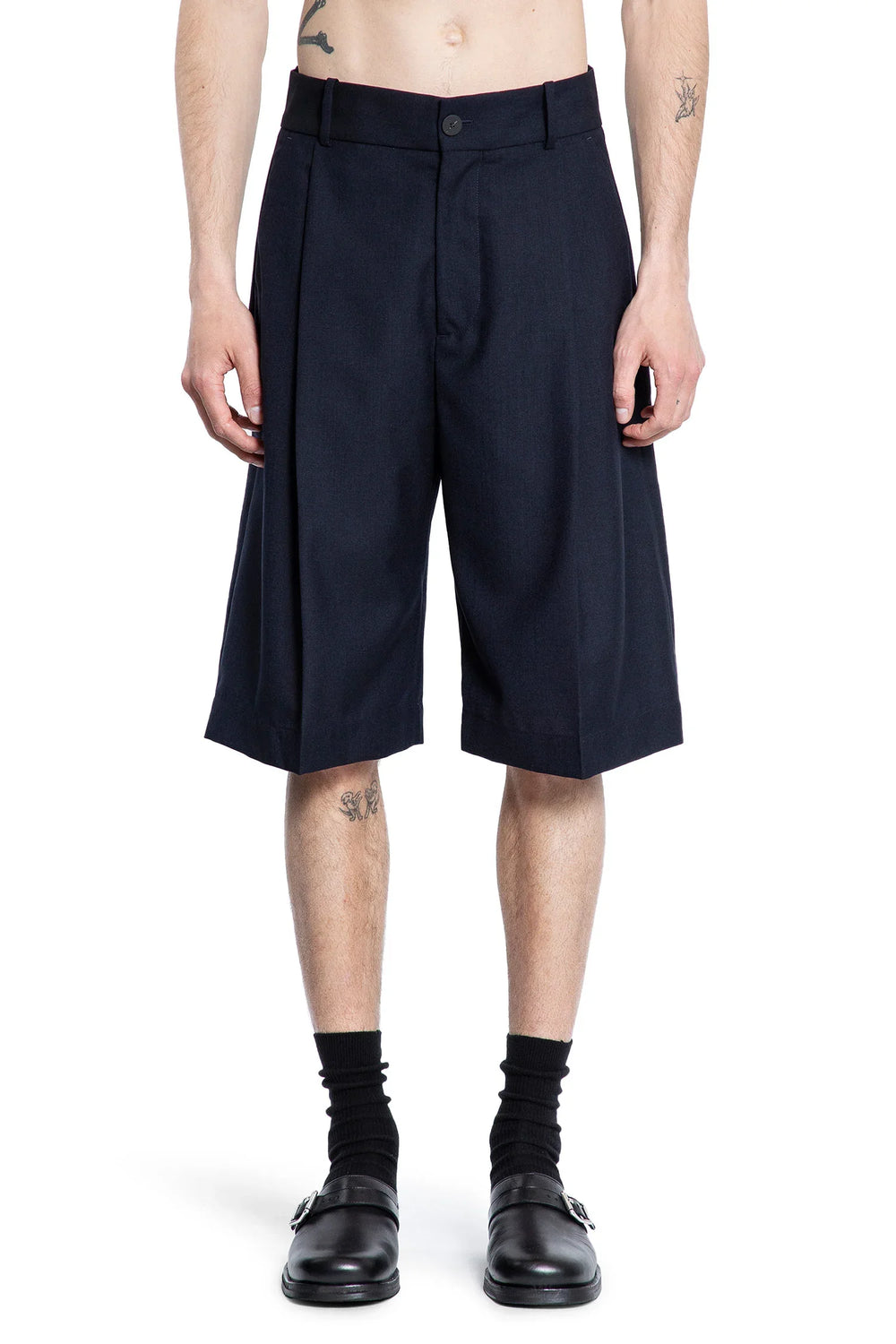 Knee Length Tailored Shorts - Antonioli.eu