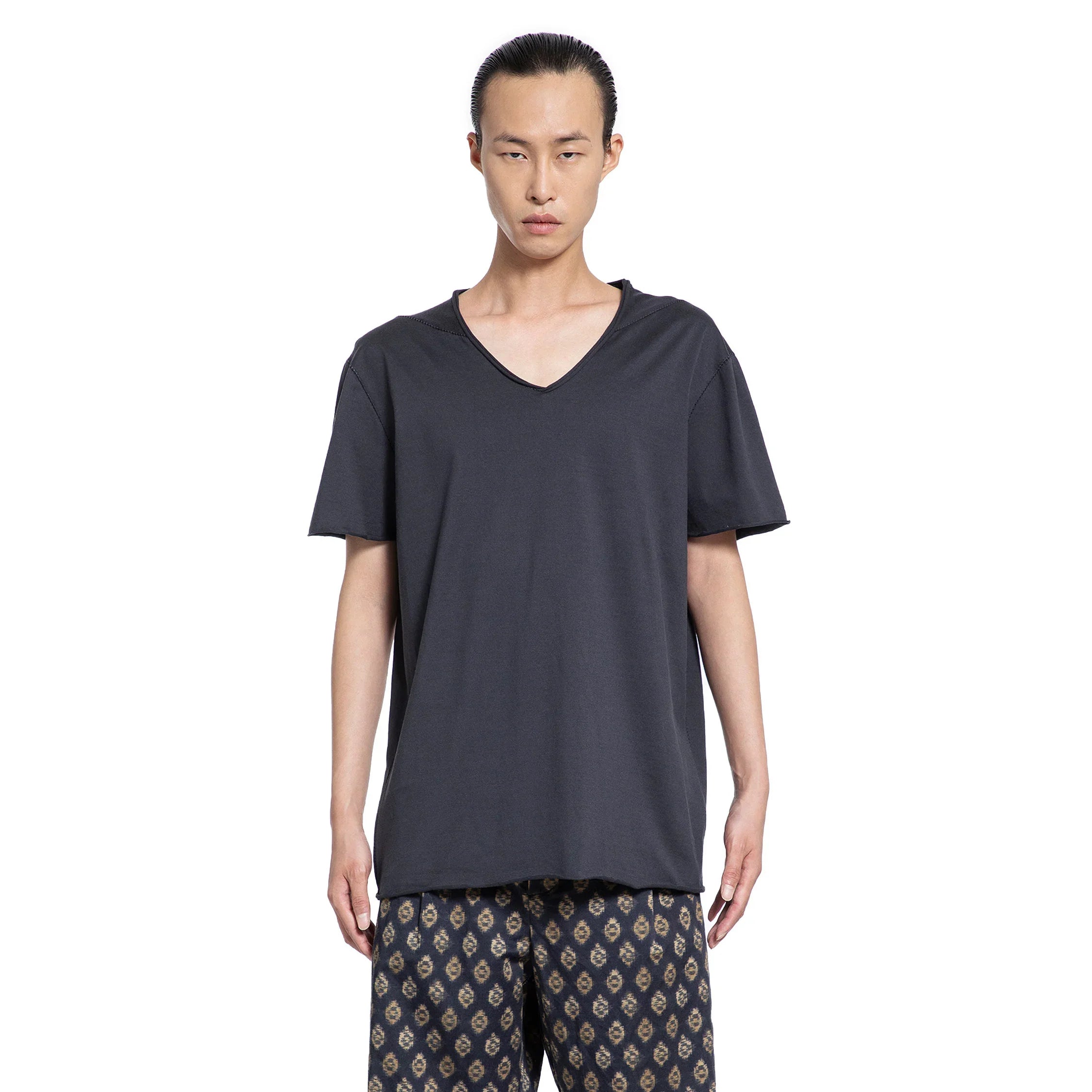 V-Neck T-Shirt - Antonioli.eu