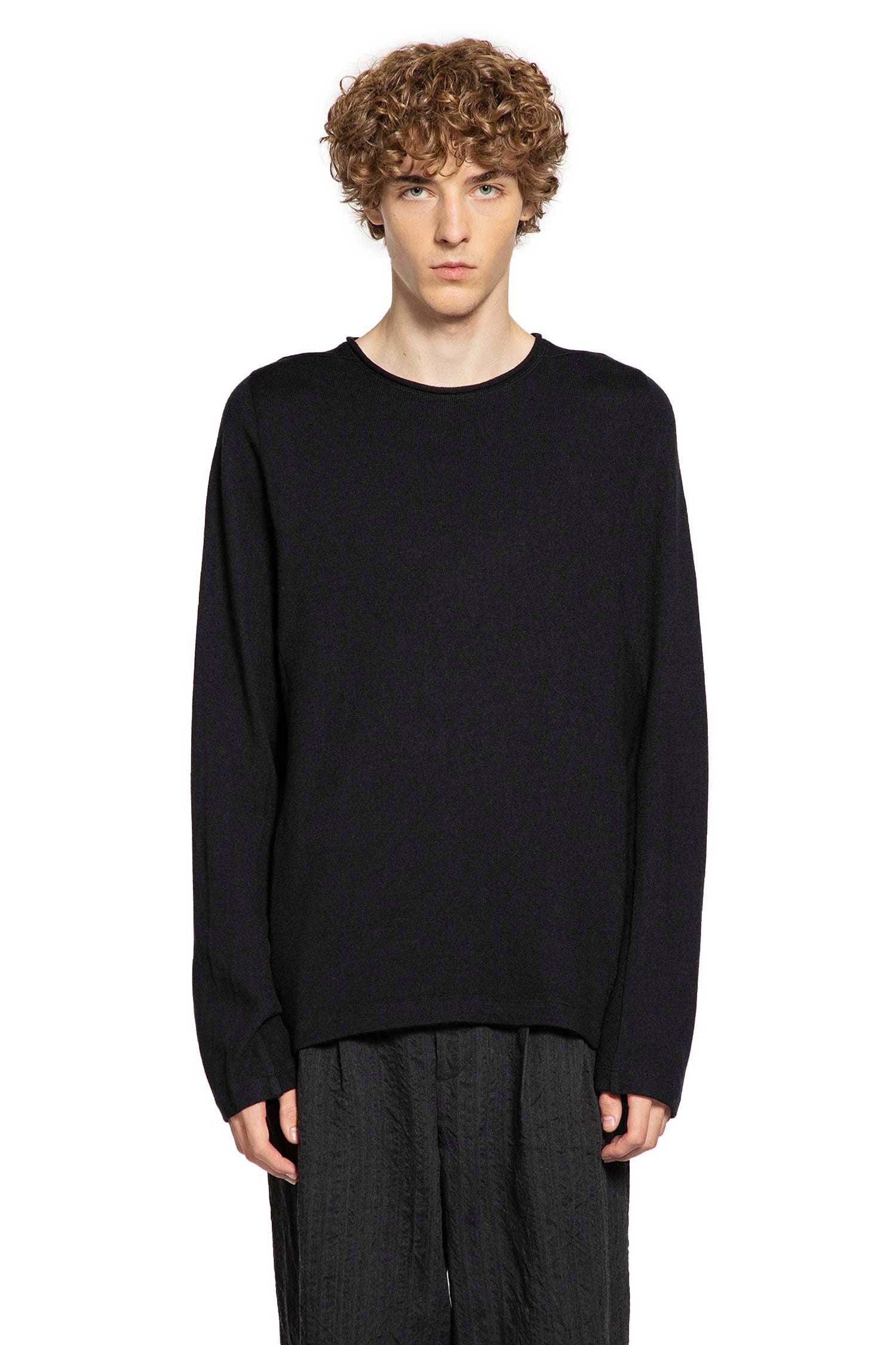 FORME D'EXPRESSION MAN BLACK KNITWEAR
