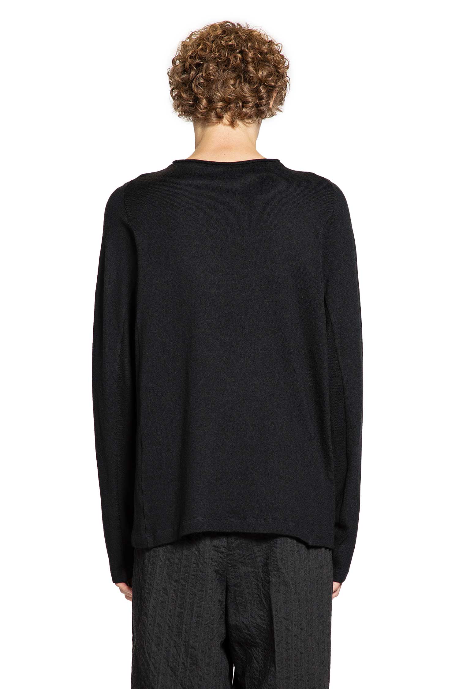FORME D'EXPRESSION MAN BLACK KNITWEAR