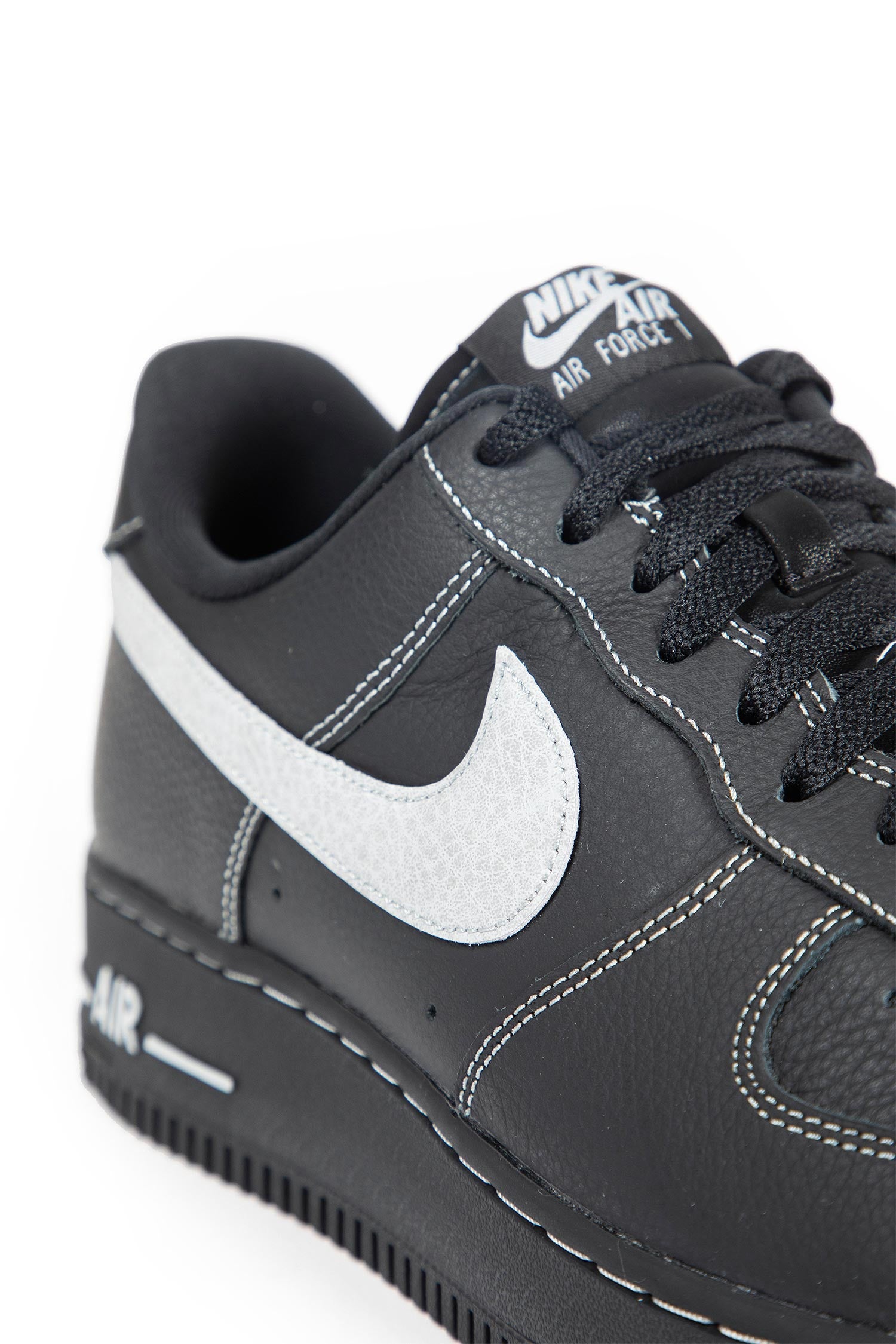 NIKE MAN BLACK SNEAKERS