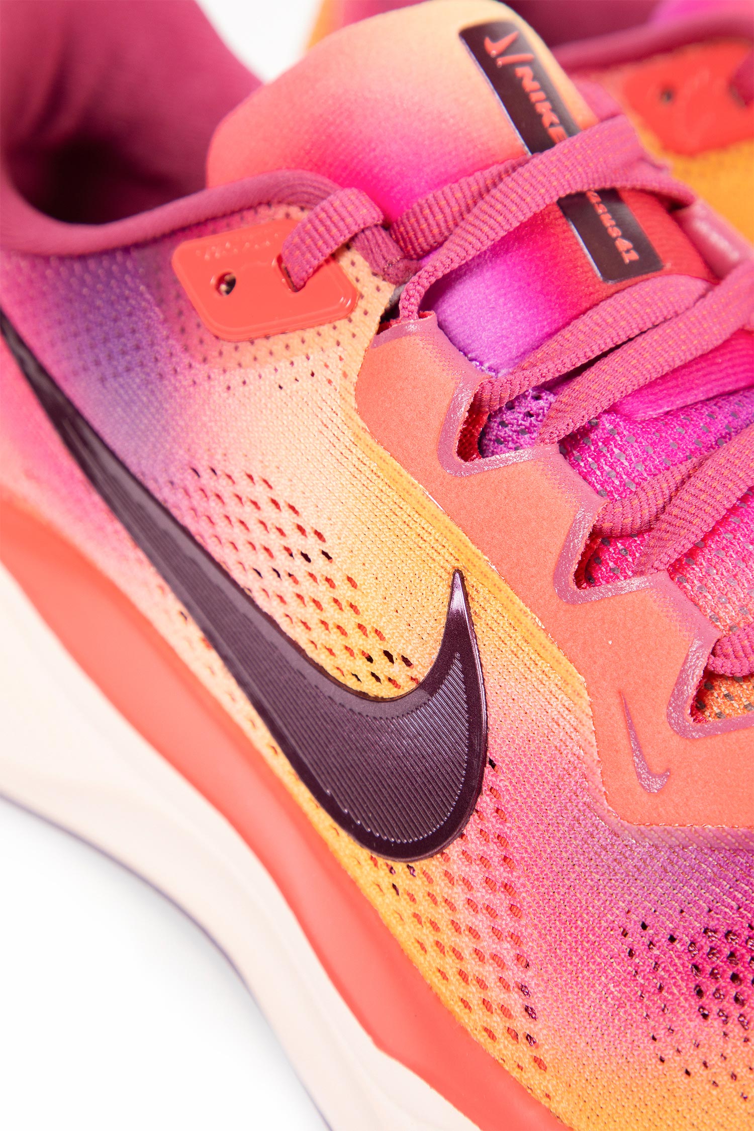 NIKE UNISEX PINK SNEAKERS