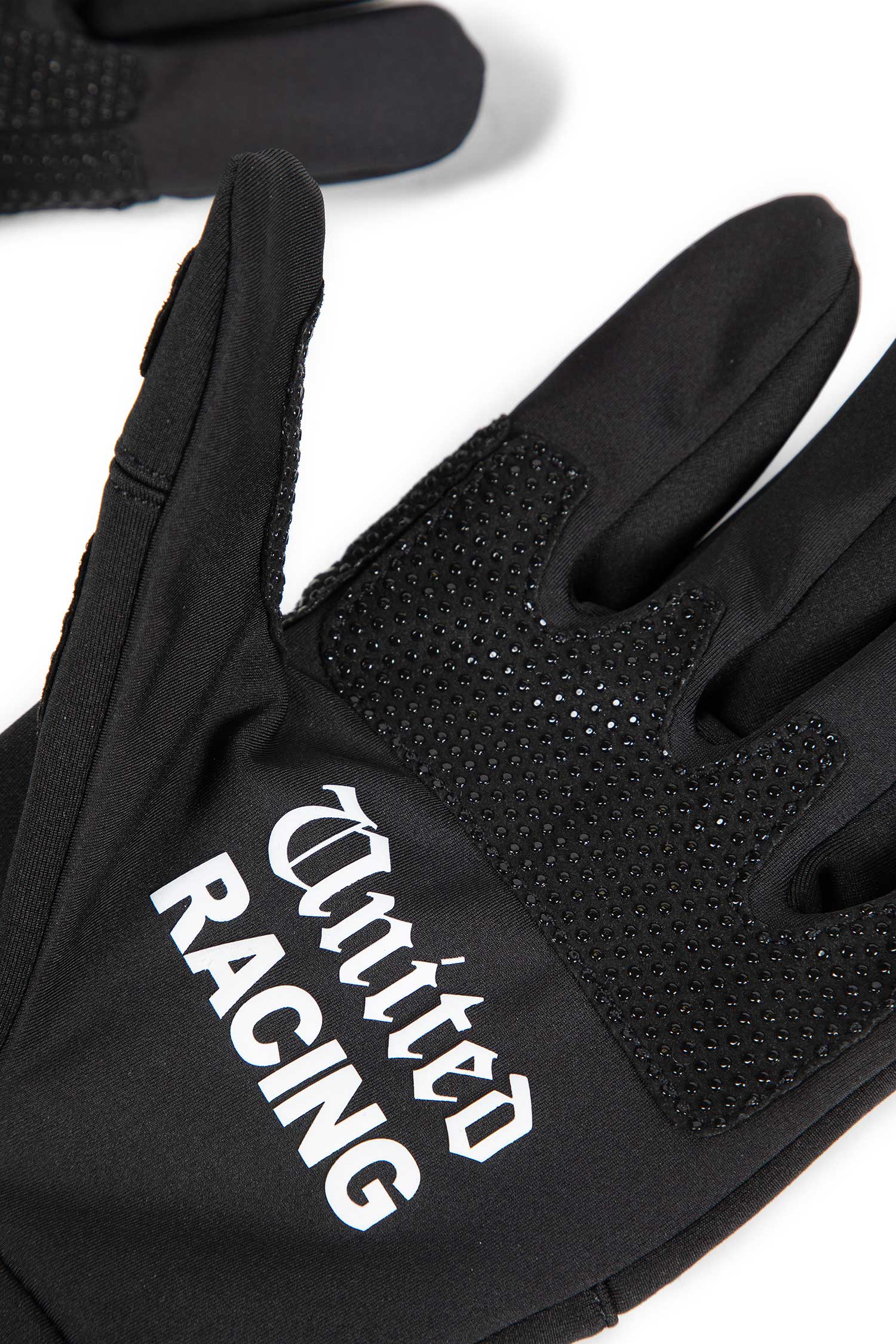 Neighbourhood Collaboration Gloves