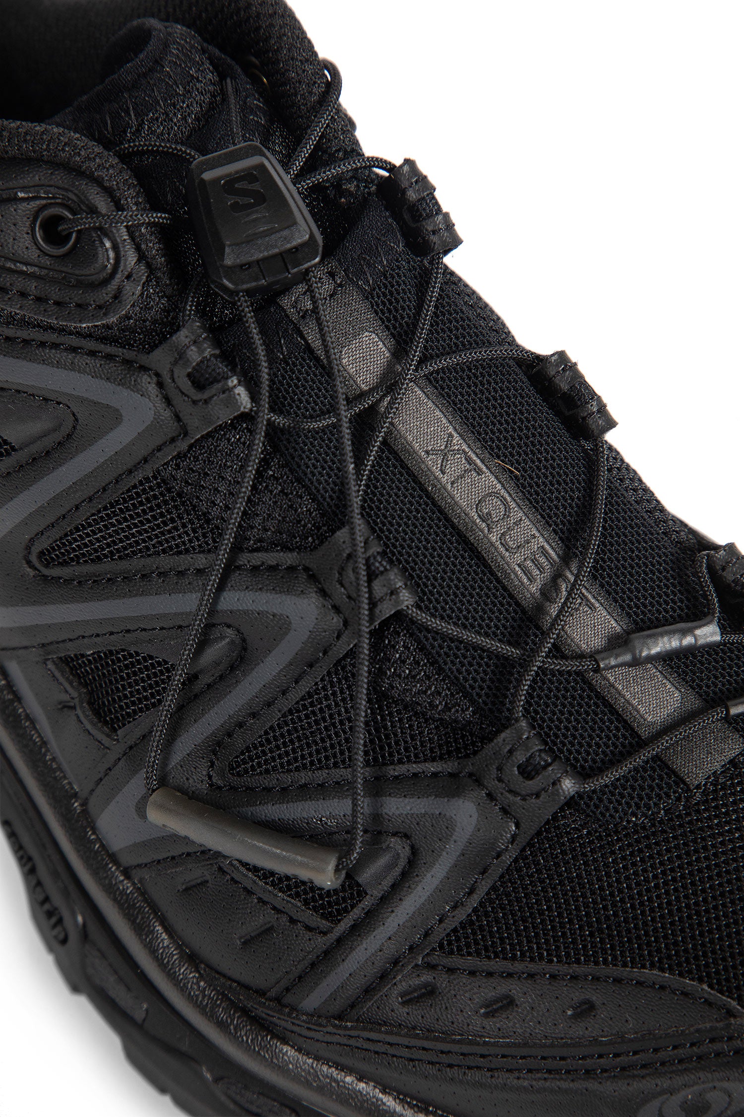 XT-Quest Sneakers