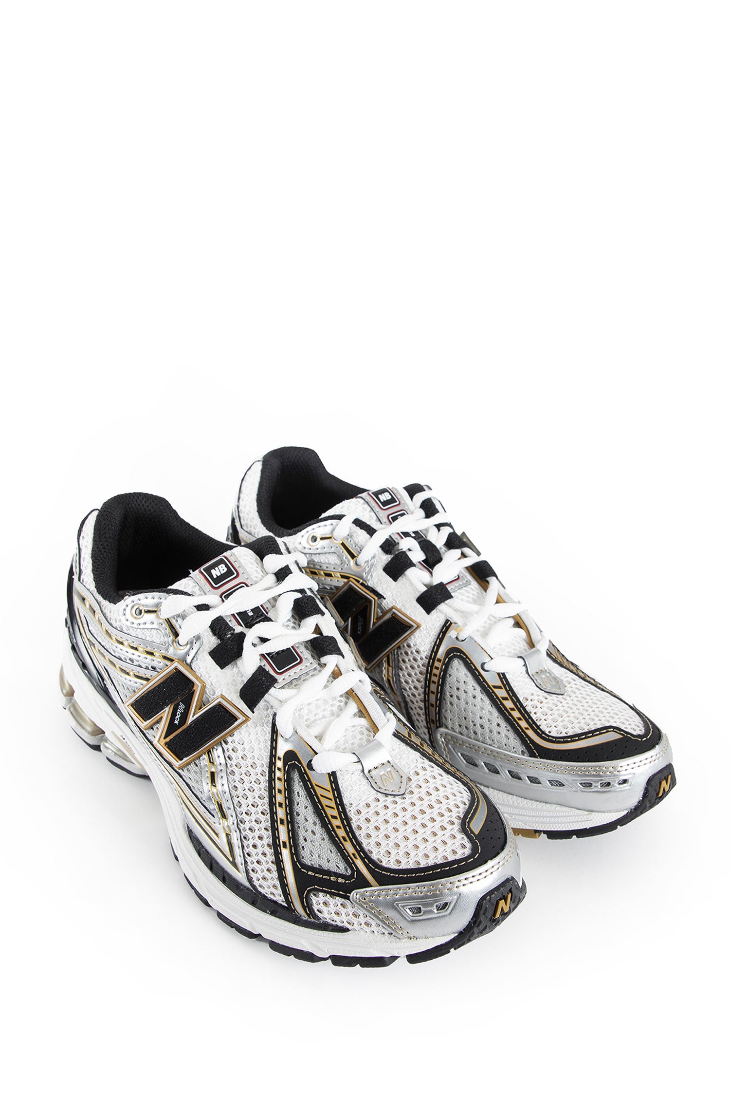 1906R Sneakers