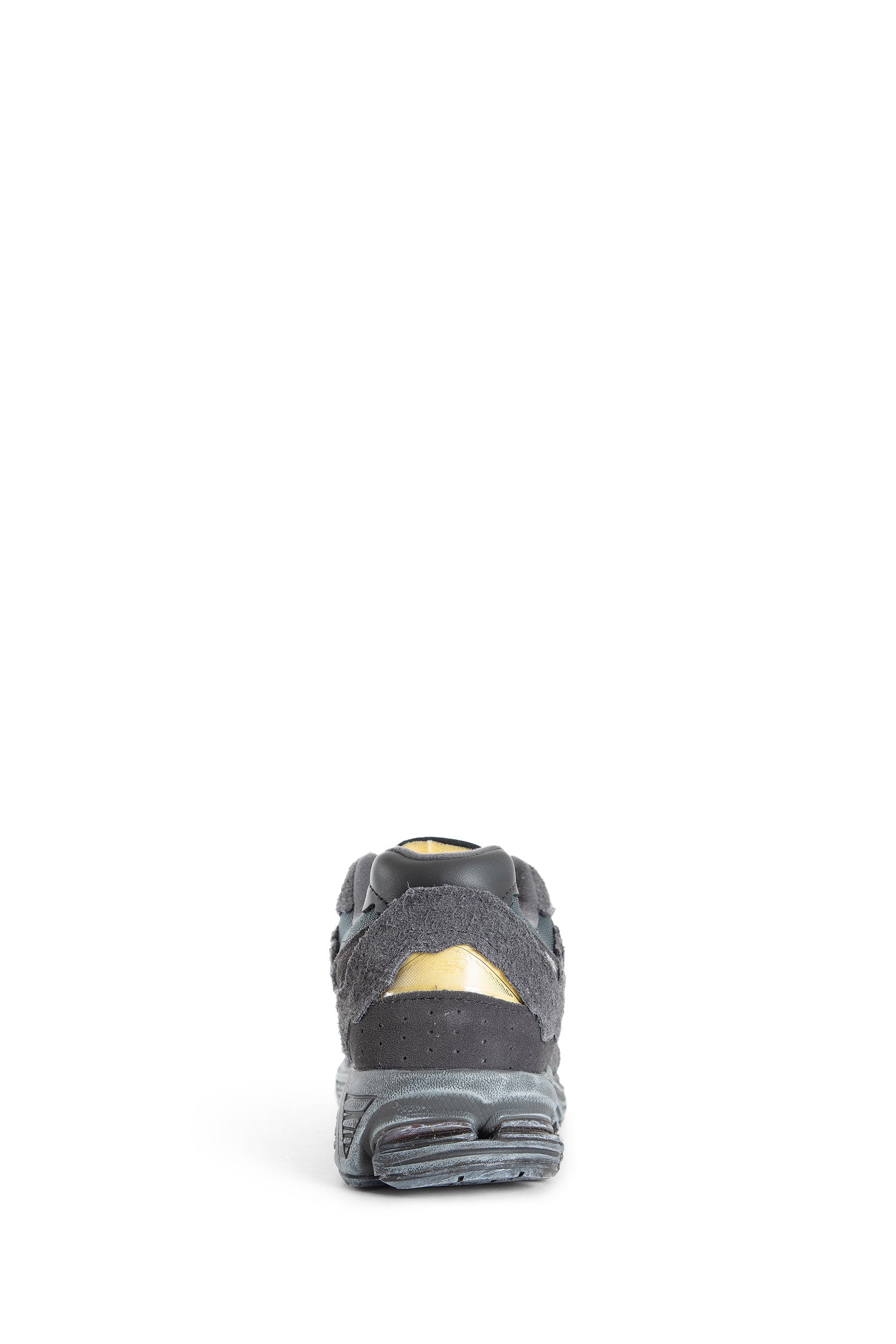 2002R Protection Pack Sneakers