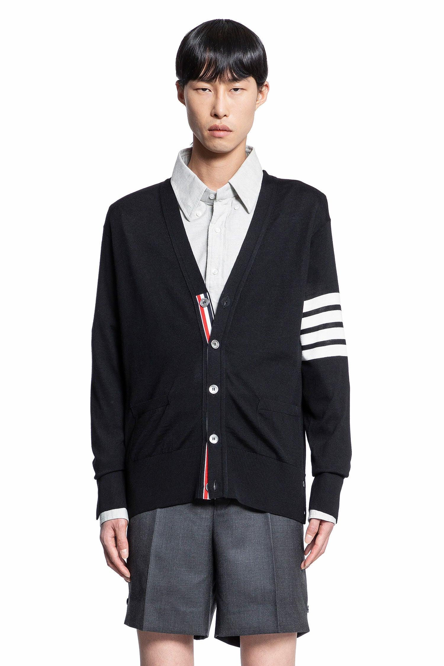 Wool classic v-neck cardigan - Antonioli.eu