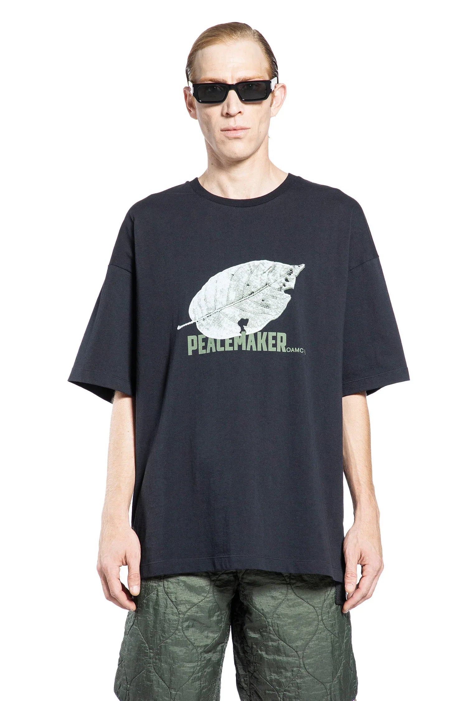 Peacemaker Leaf Tshirt - Antonioli.eu