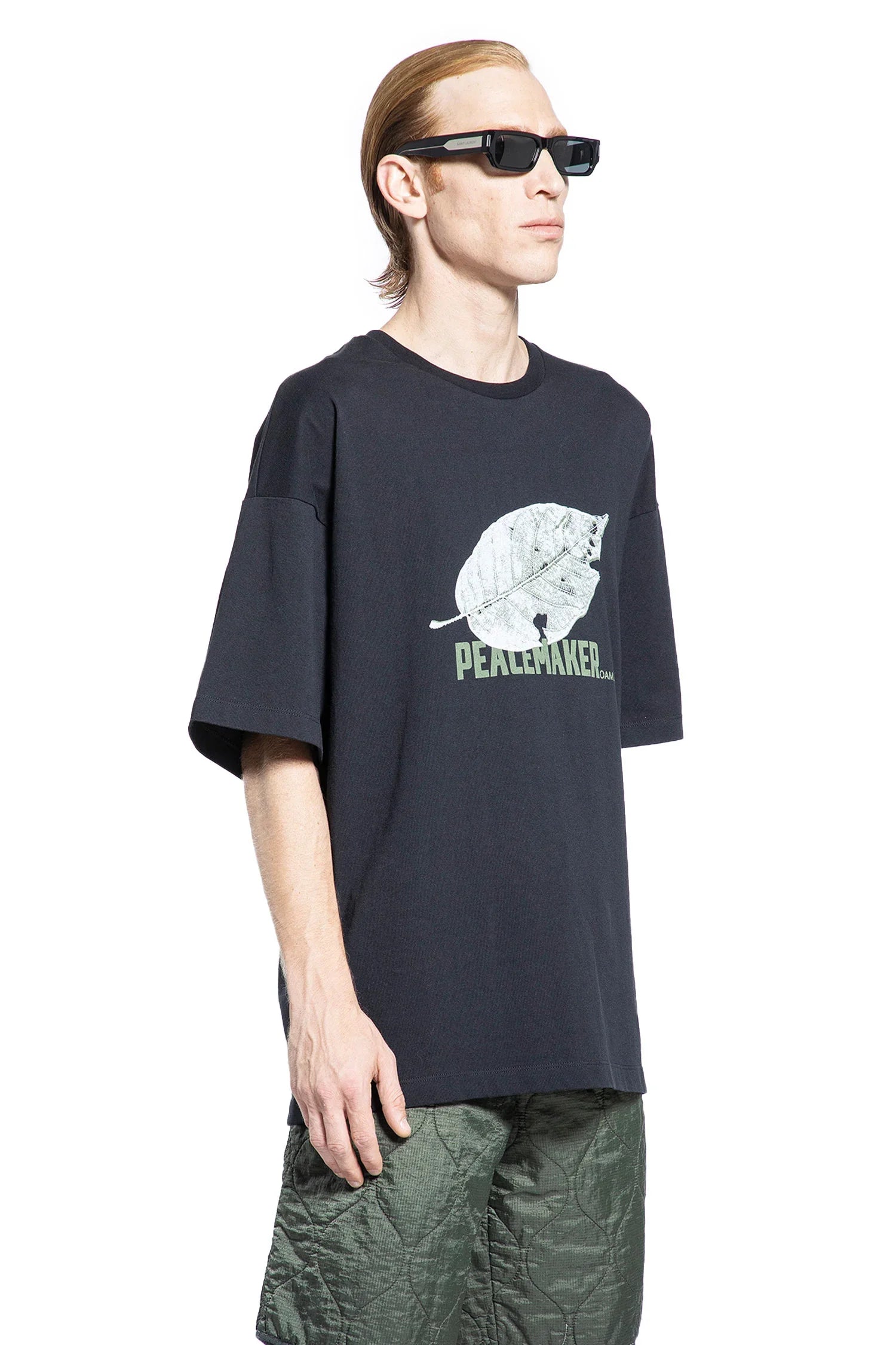 Peacemaker Leaf Tshirt - Antonioli.eu