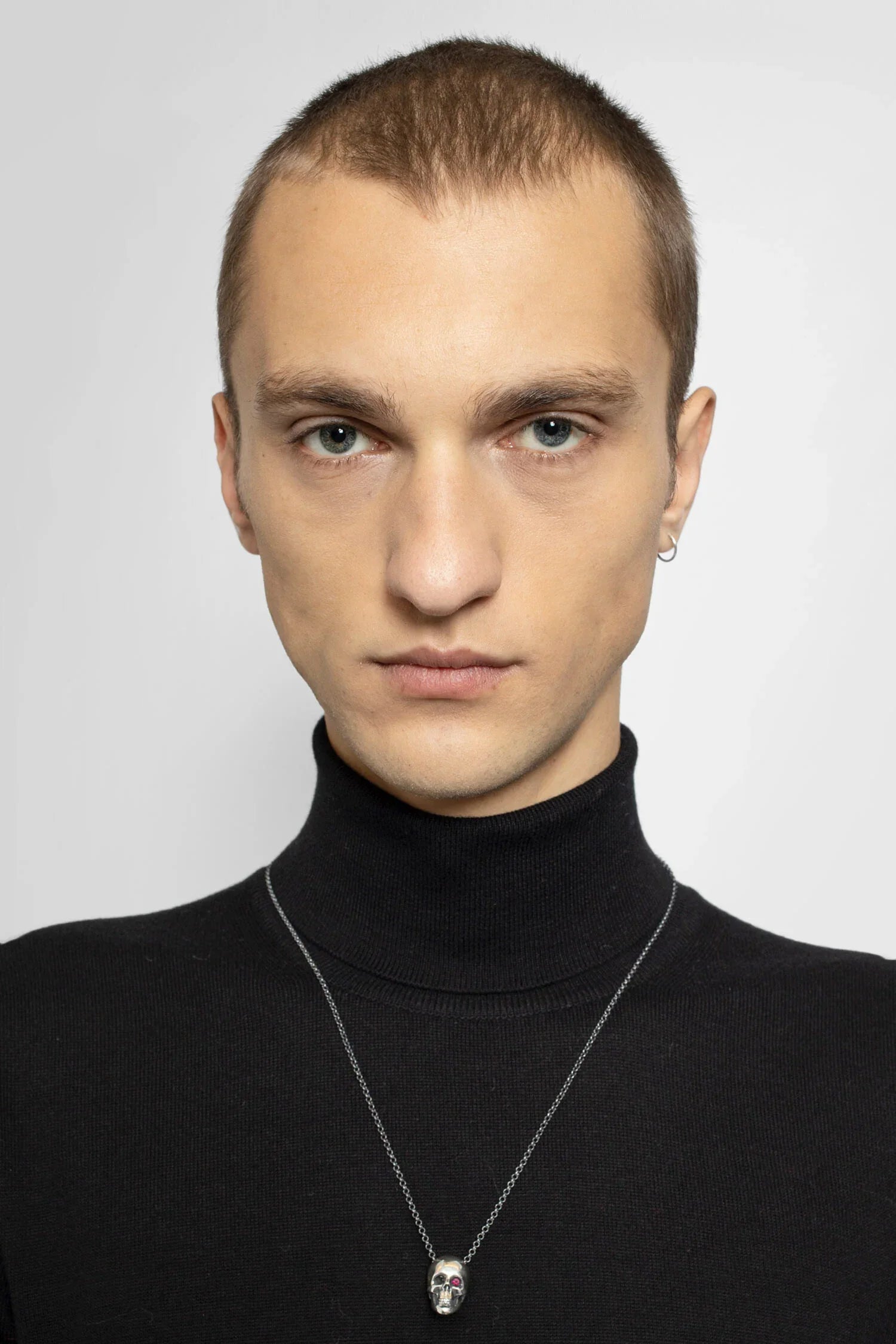 Percy Skull Necklace With Rubies - Antonioli.eu