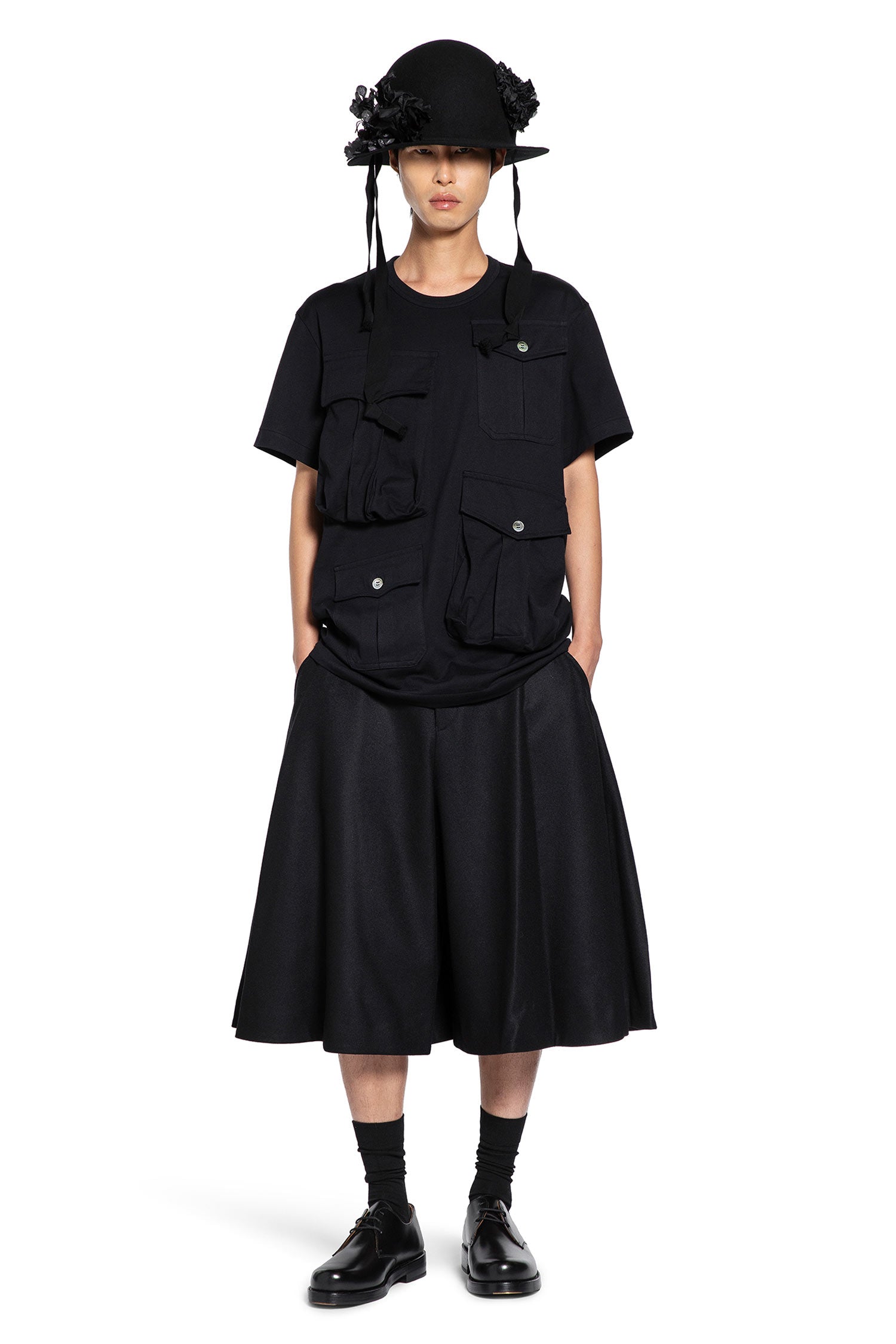 Multipockets T-shirt
