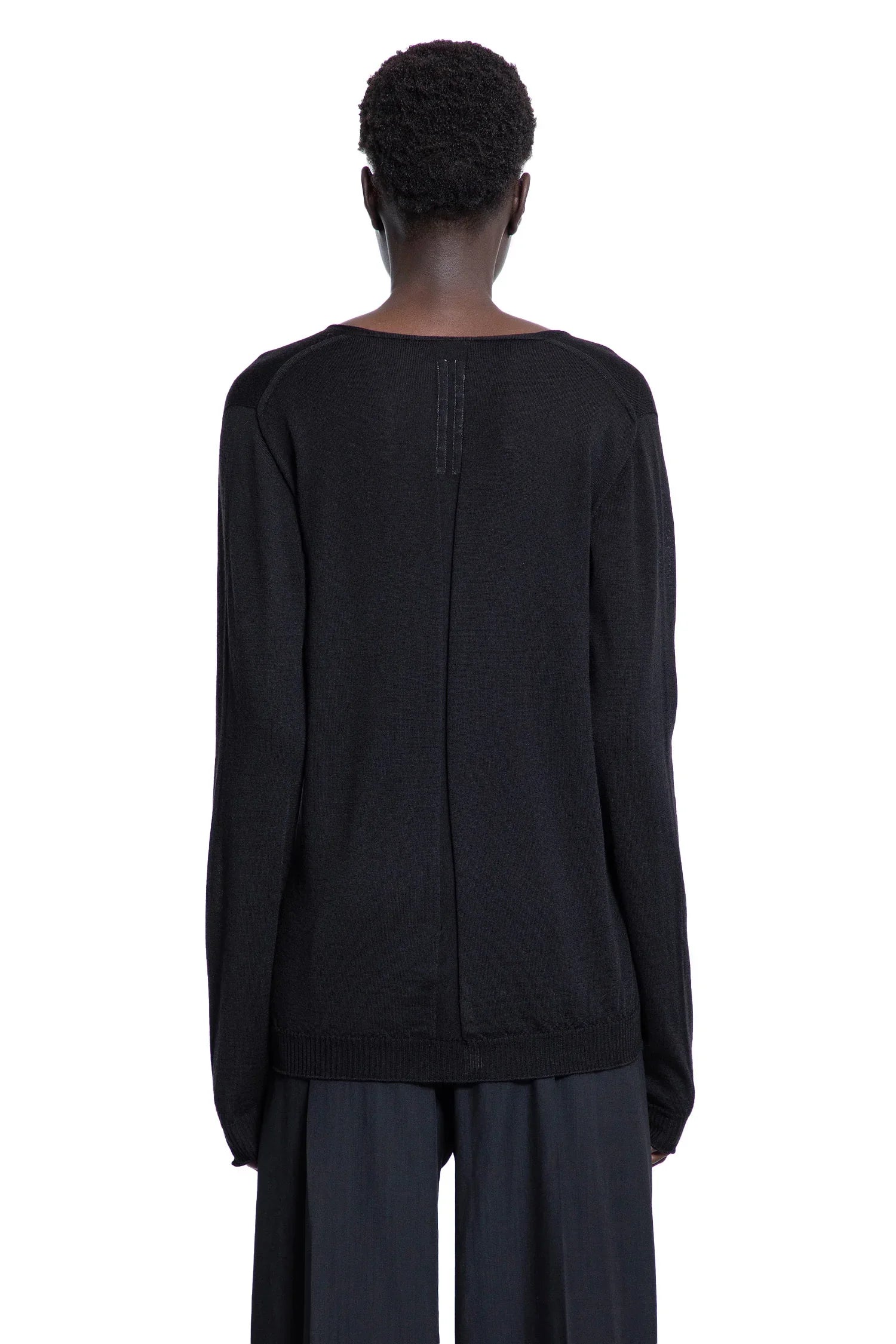 Hollywood V-Neck in Lightweight Rasato Knit - Antonioli.eu