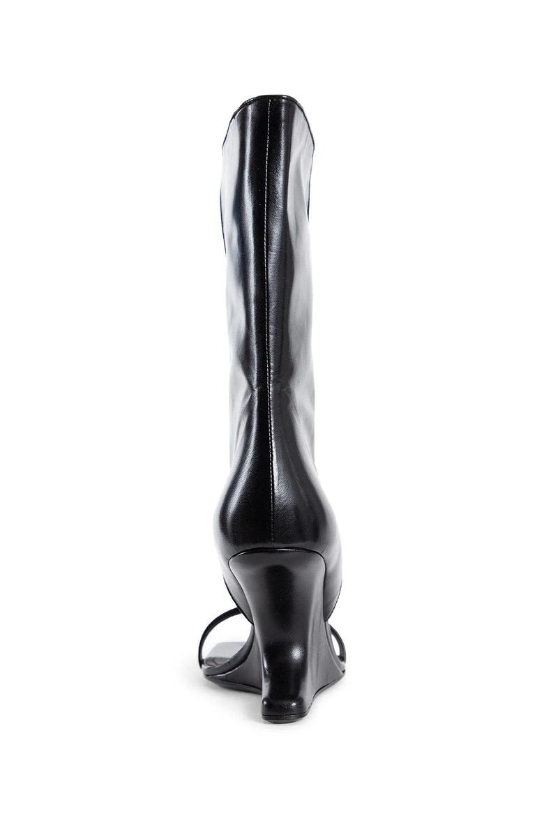 Hollywood winged cantilever in capretto leather - Antonioli.eu