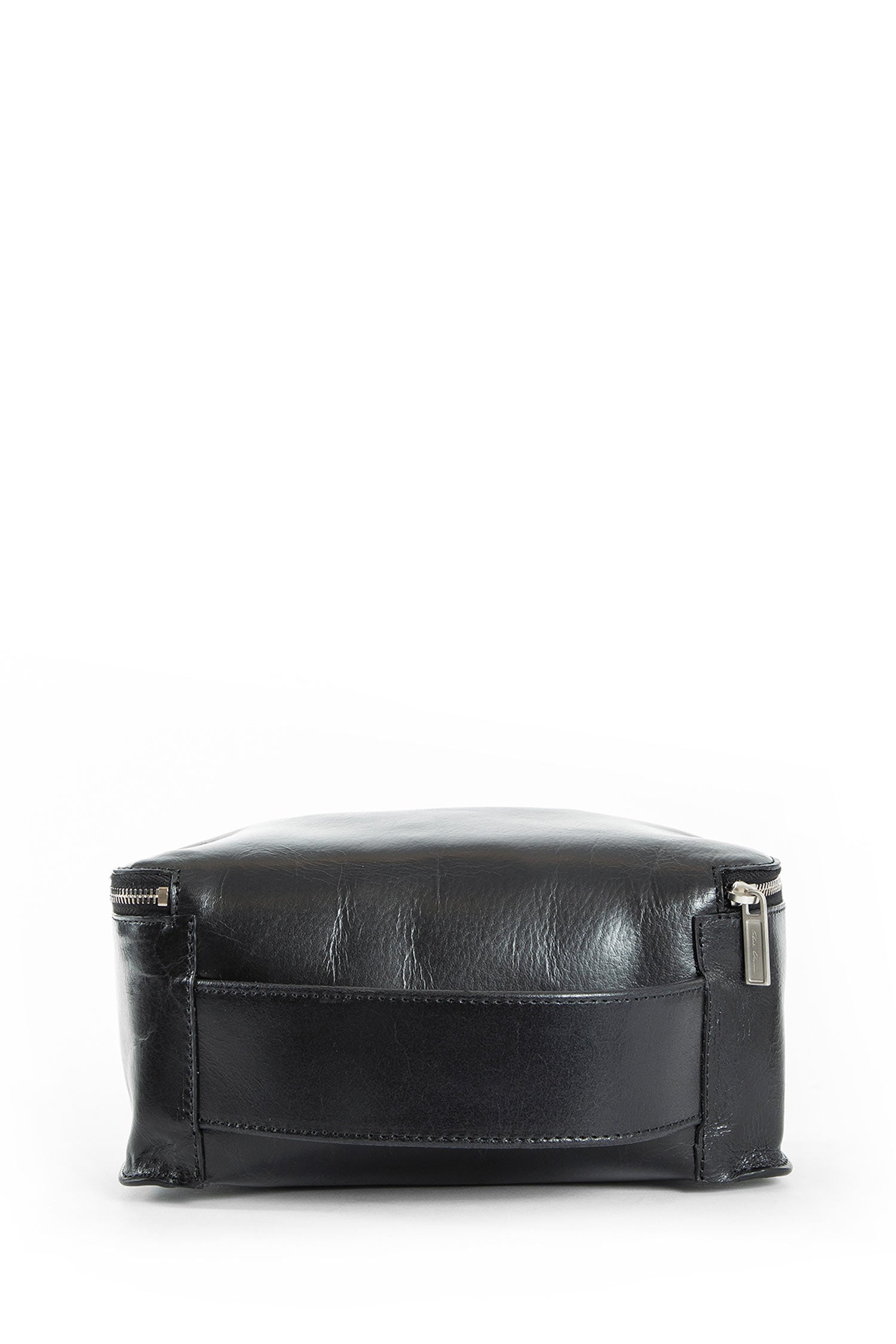 Medium Beauty Case in Leather