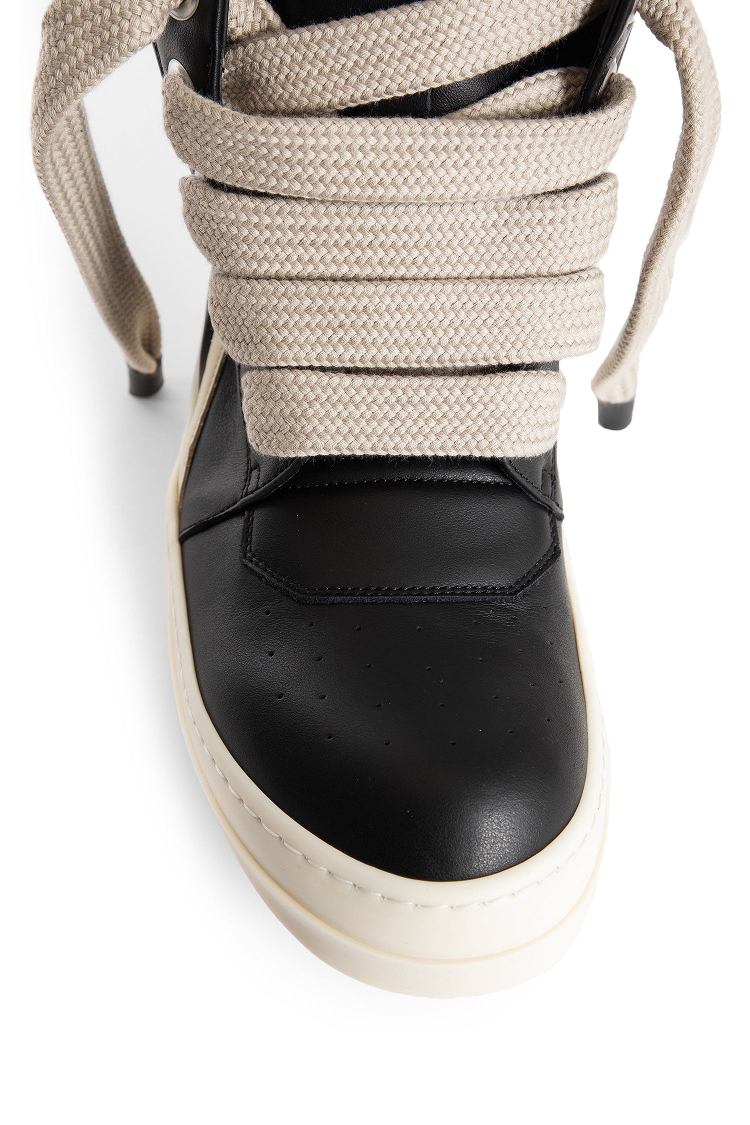 Concordians Geobasket in Full Grain Cow Leather