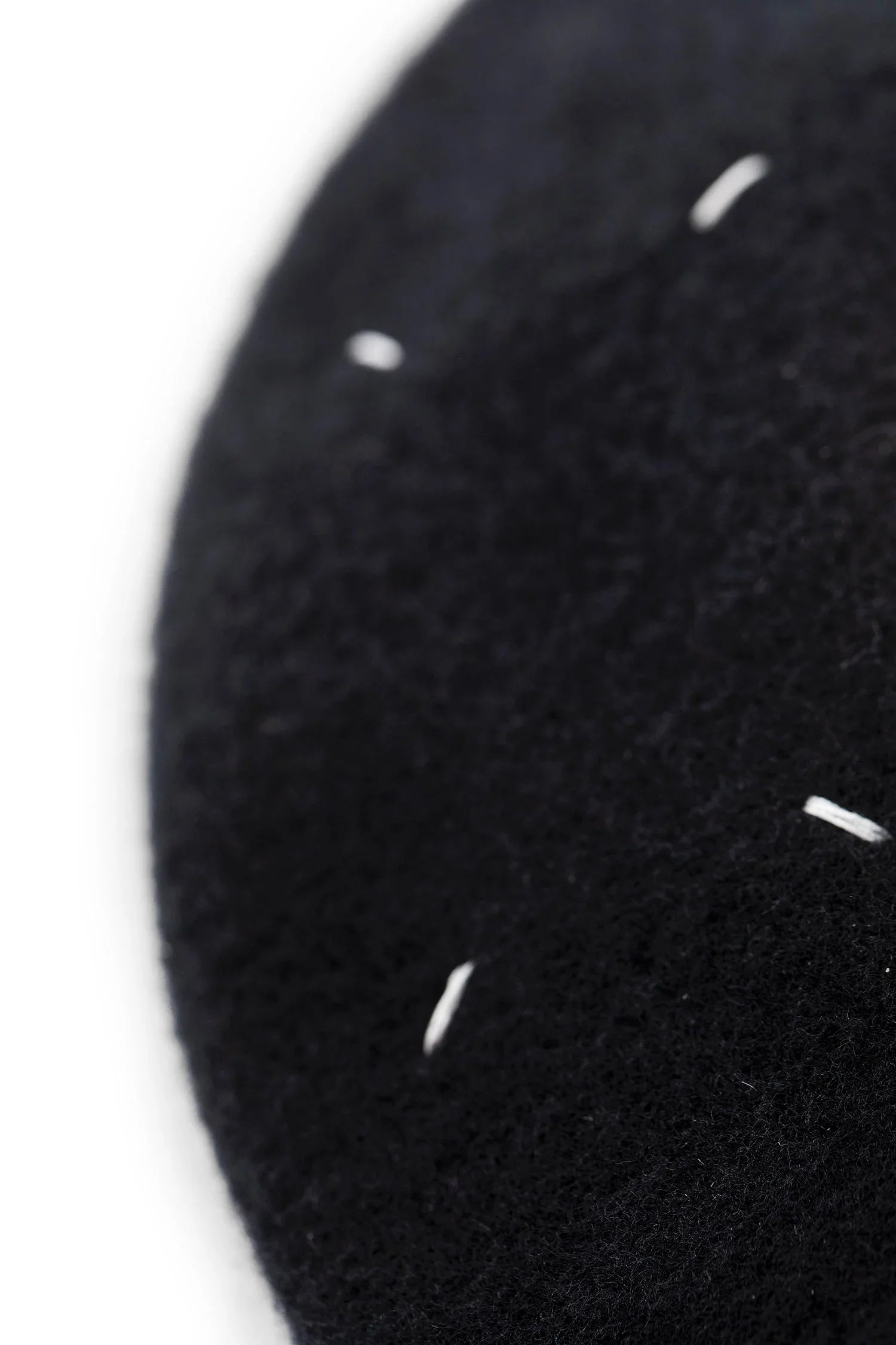 MAISON MARGIELA MAN BLACK HATS - Antonioli.eu