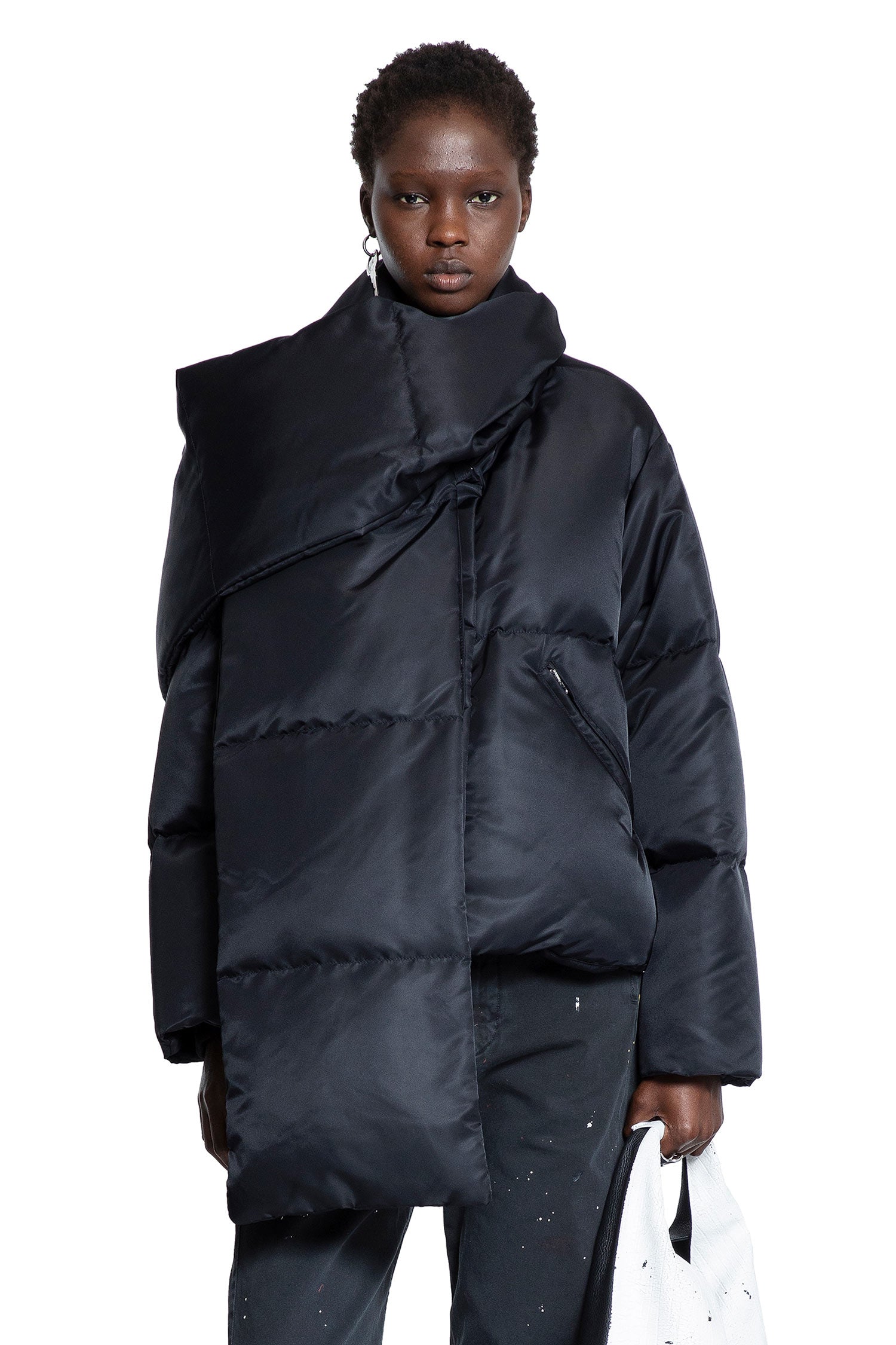 ダウンジャケット・コート MM6 Maison Margiela Scarf down jacket (S52AM0332M35257 900) Scarf Down Jacket – Antonioli.eu