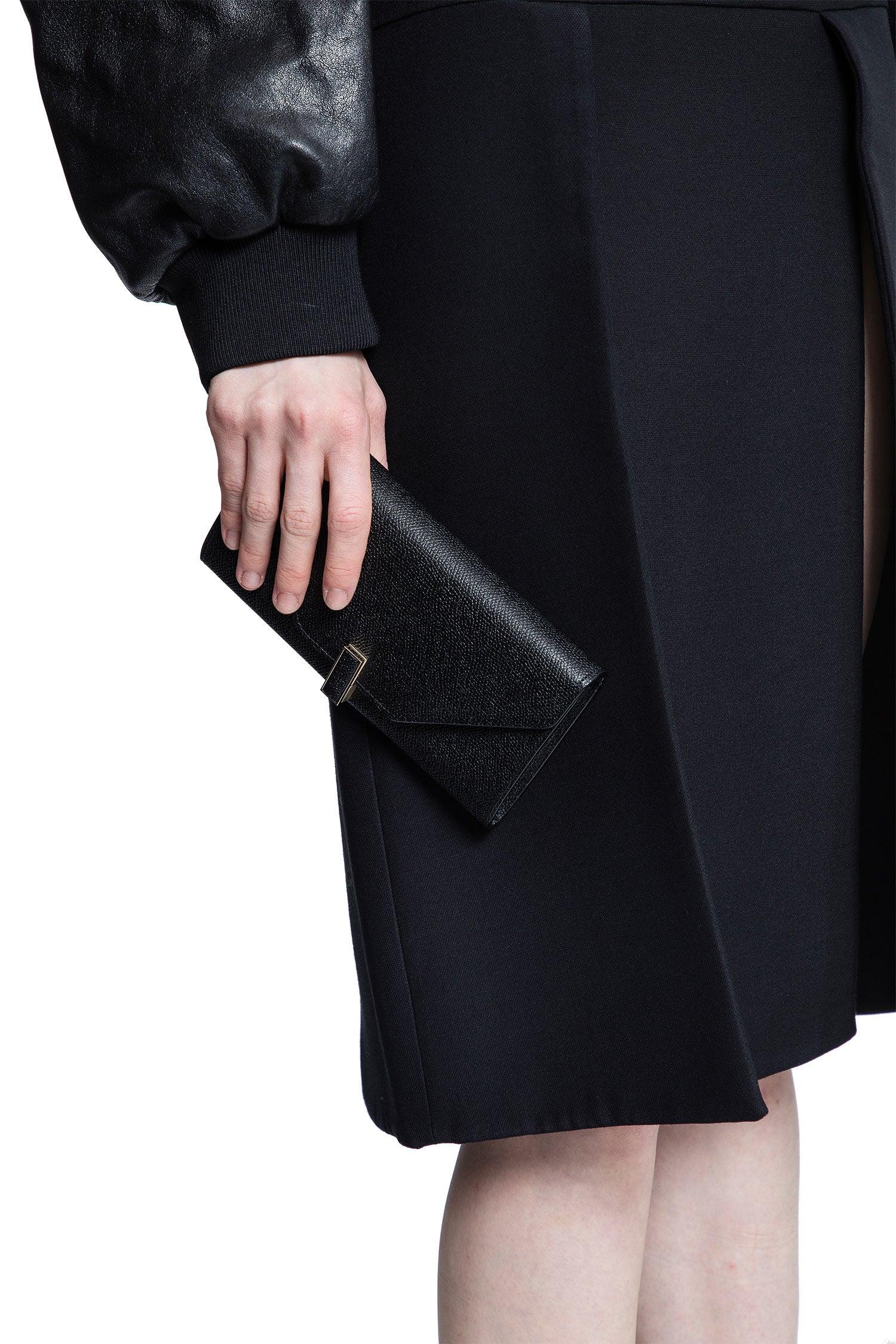 Iside continental purse with chain - Antonioli.eu