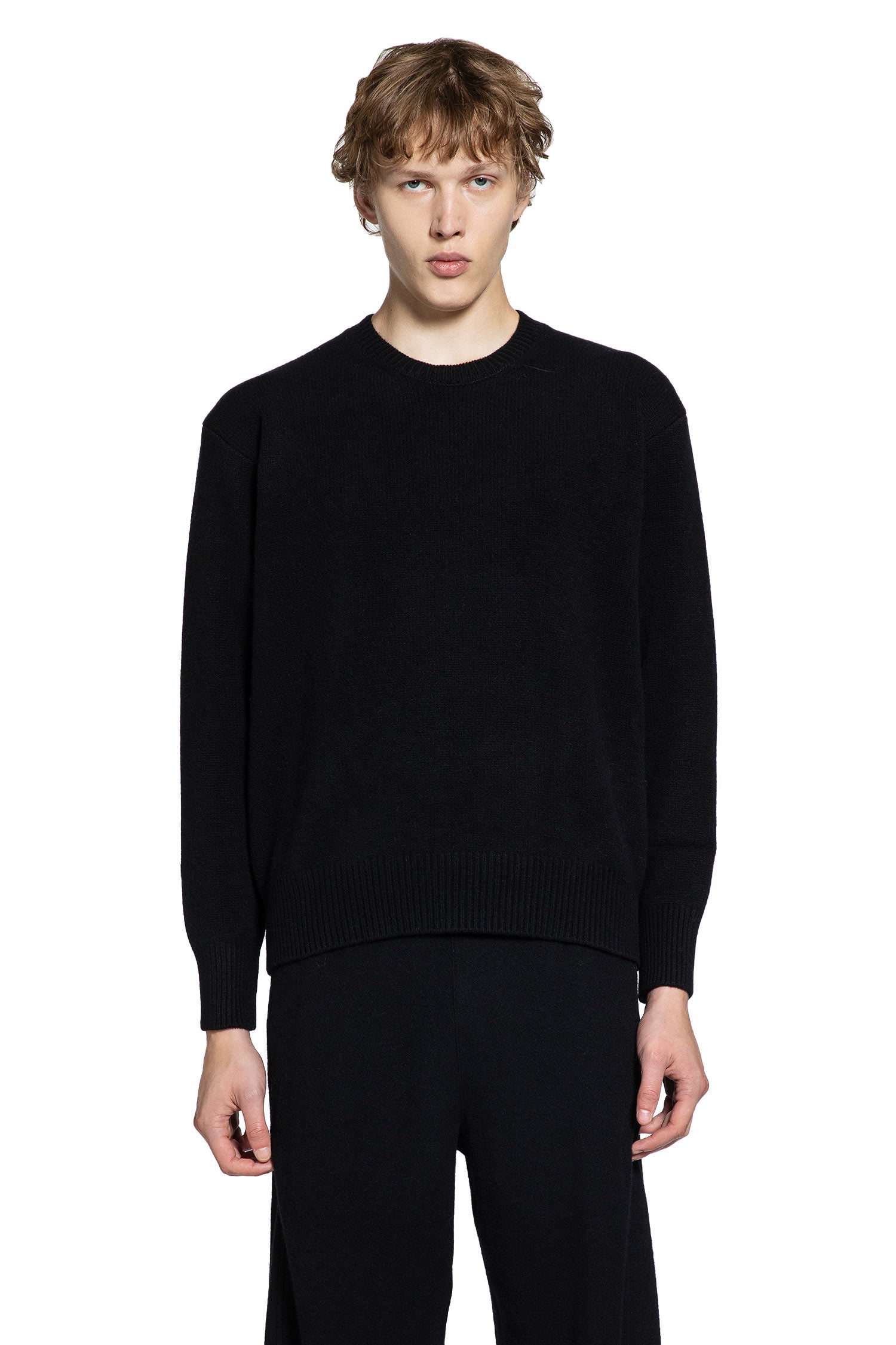 SSSTEIN UNISEX BLACK KNITWEAR