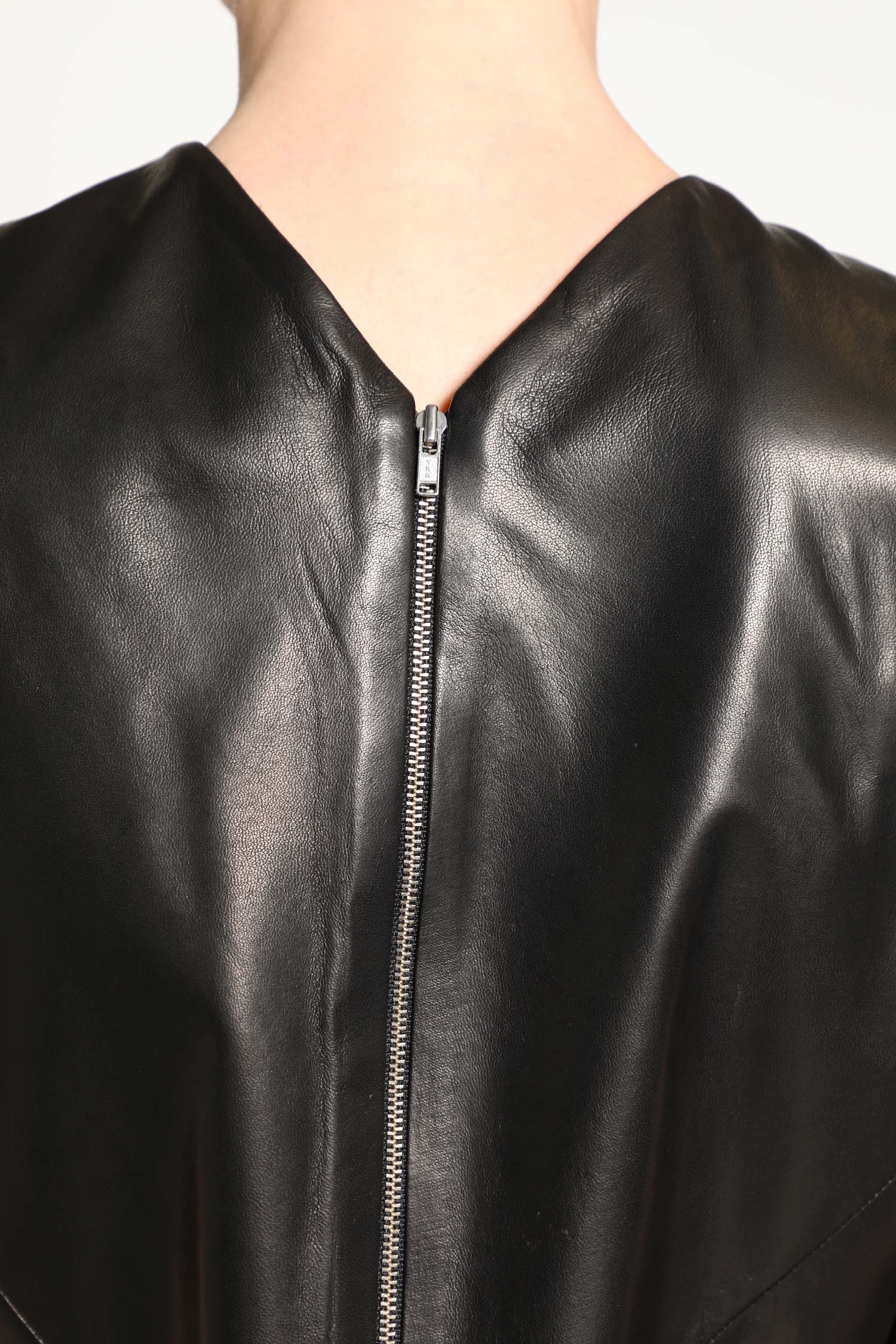 Leather Top with Floral Details - Antonioli.eu
