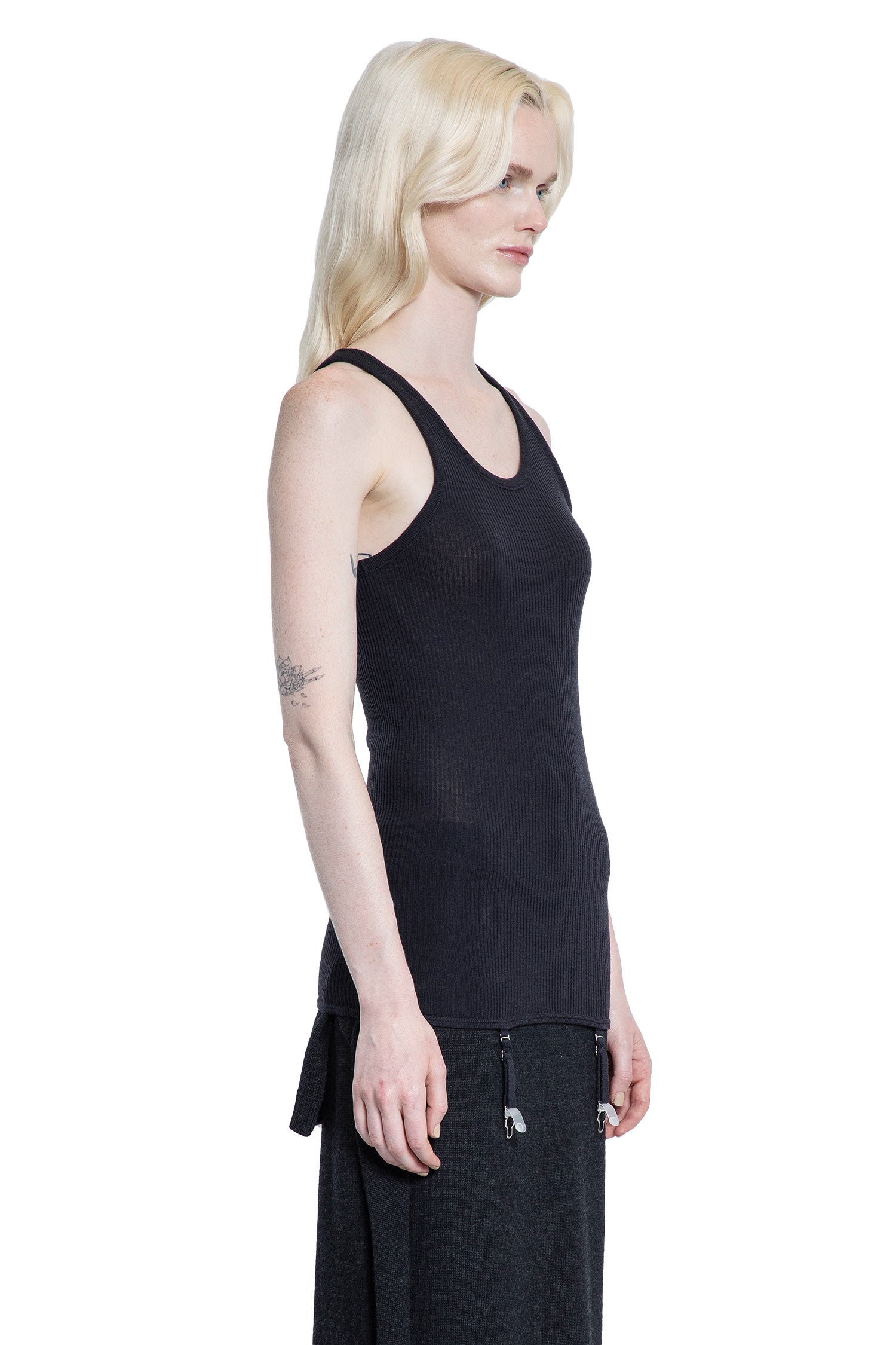 Sleeveless Tank Top with Suspenders
