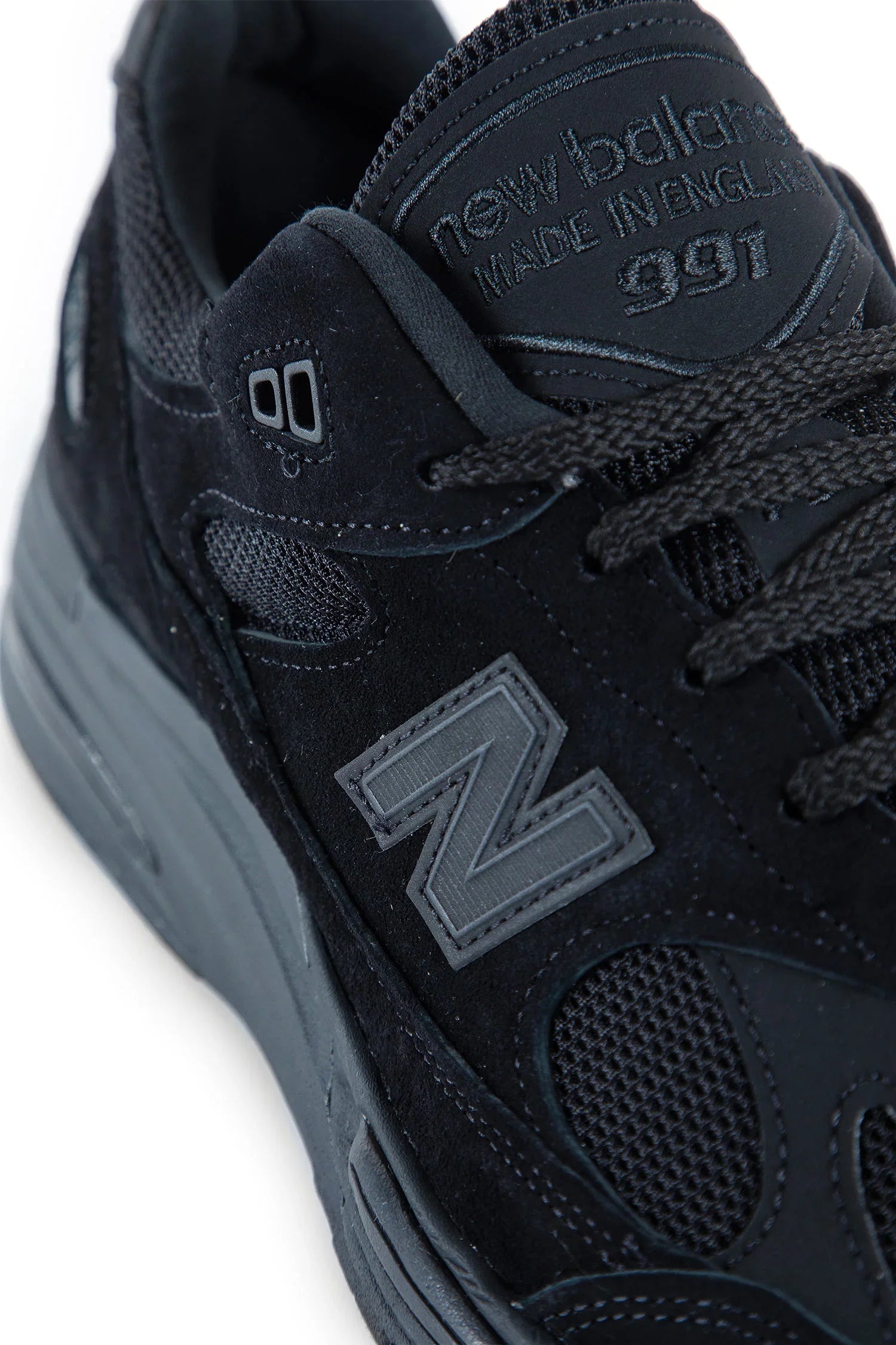 NEW BALANCE UNISEX BLACK SNEAKERS - Antonioli.eu