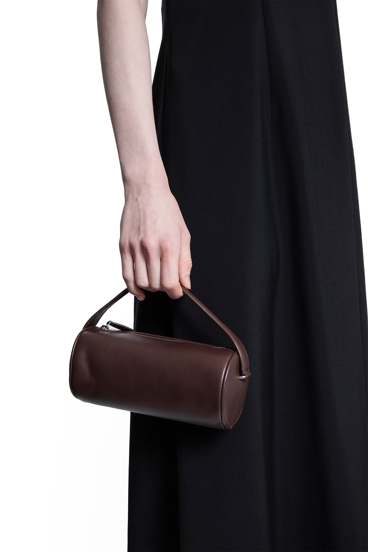 Round 90's Bag in Leather - Antonioli.eu