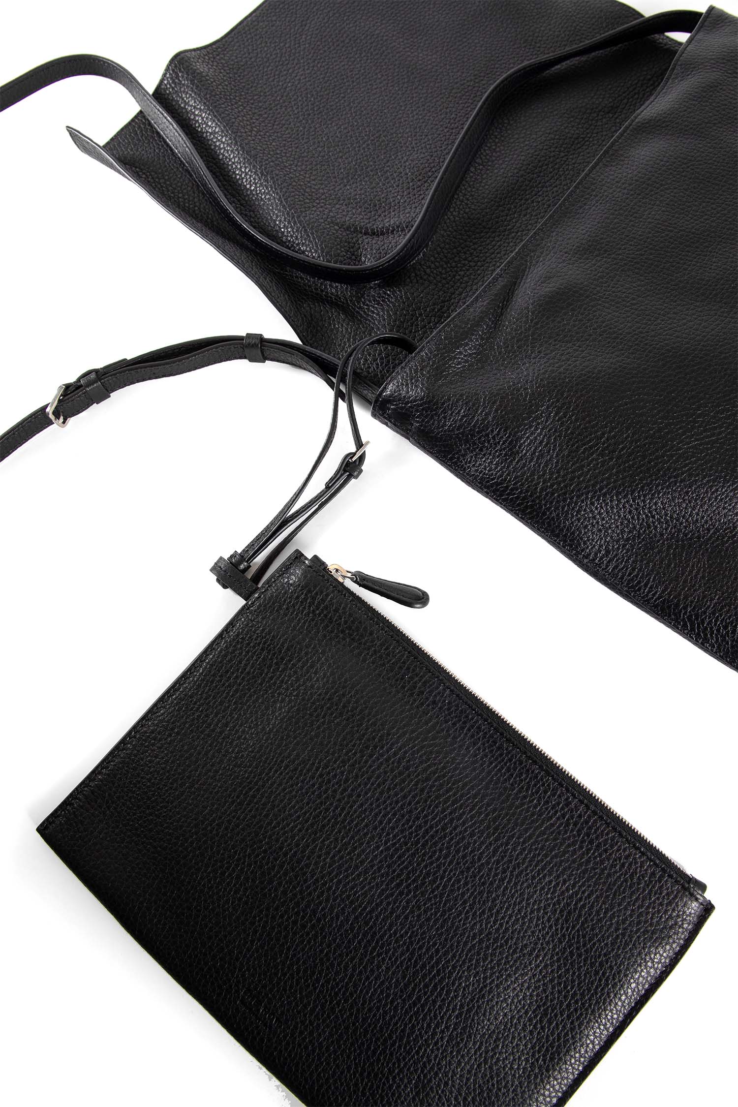 Nan Messenger in Leather - Antonioli.eu