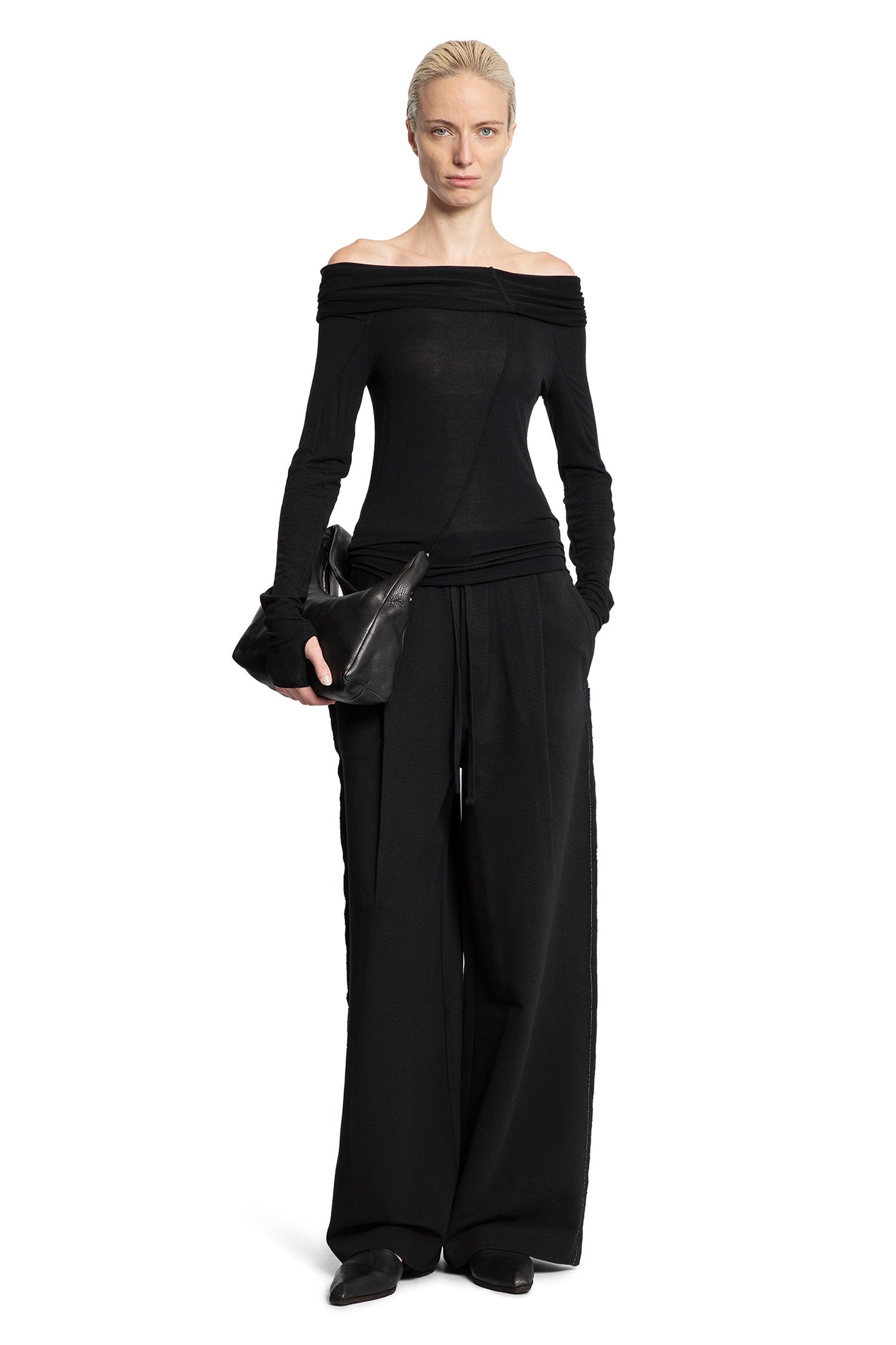 Off-Shoulder Top with Hand Gaiters - Antonioli.eu