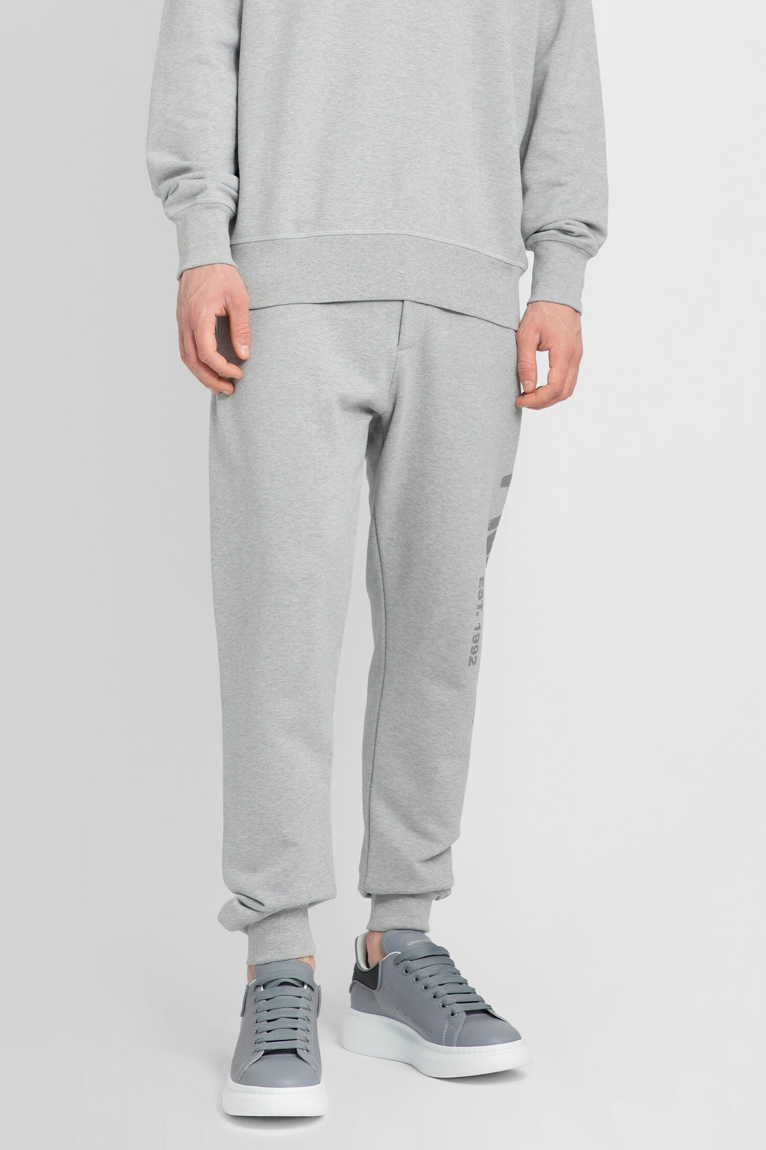 ALEXANDER MCQUEEN MAN GREY TROUSERS - ALEXANDER MCQUEEN - TROUSERS