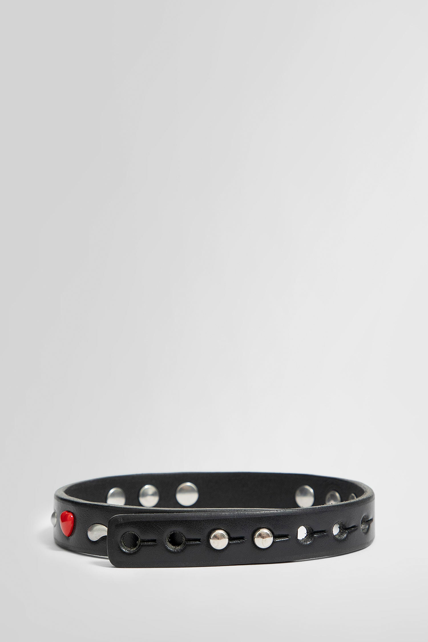 Studded leather belt in black - Our Legacy