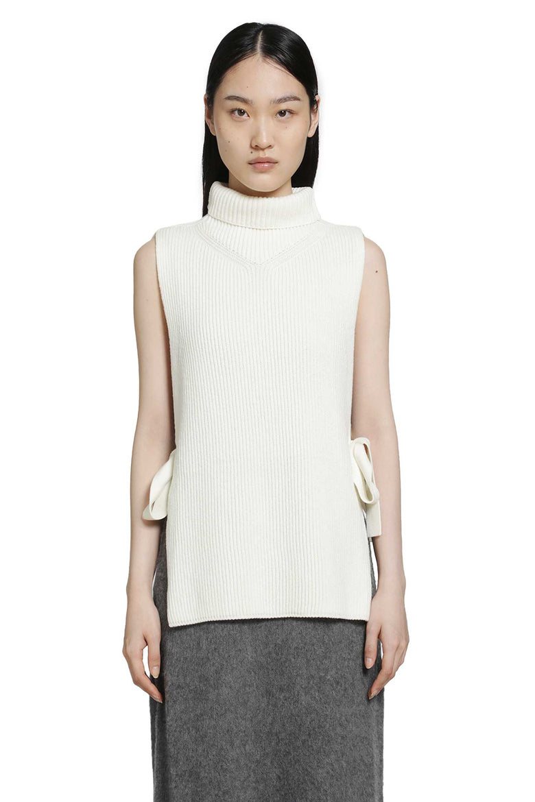 
              RETORI Ribbed Knit Wool Vest woman
            