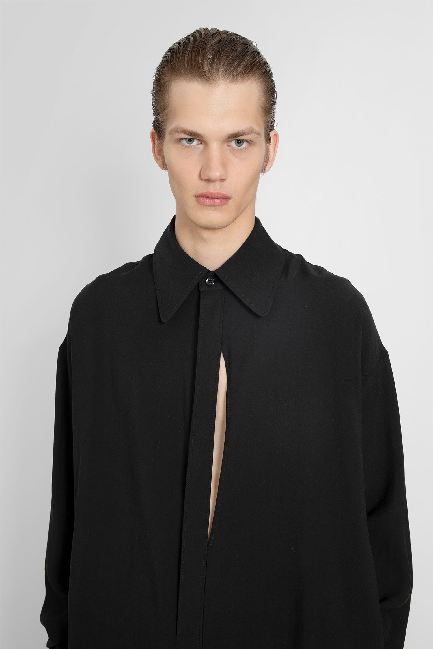 LOUIS GABRIEL NOUCHI MAN BLACK SHIRTS