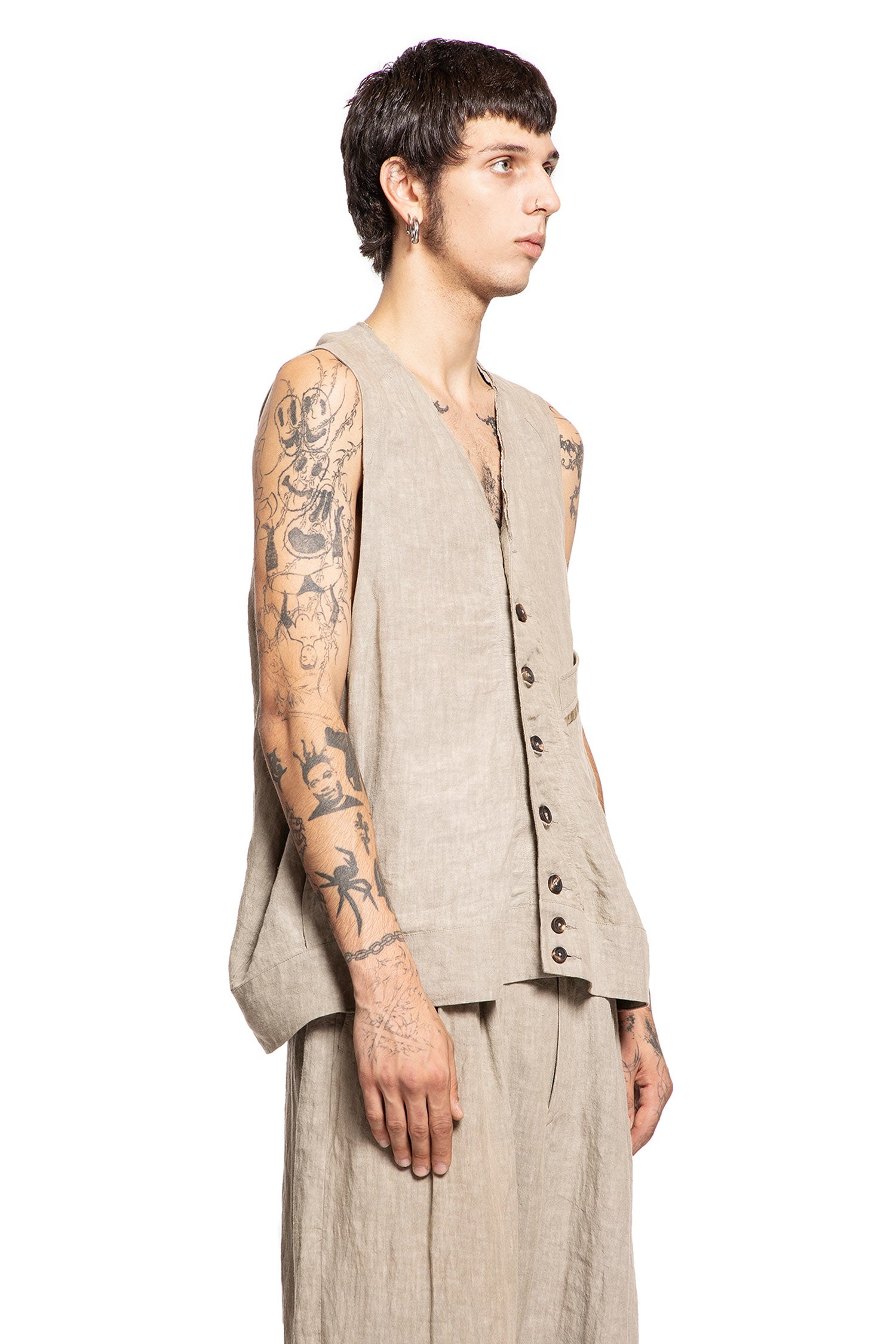 ZIGGY CHEN MAN BEIGE VESTS