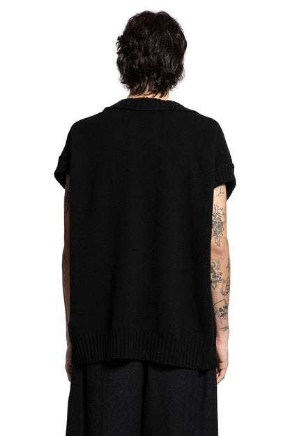 Sleeveless V-Neck Sweater