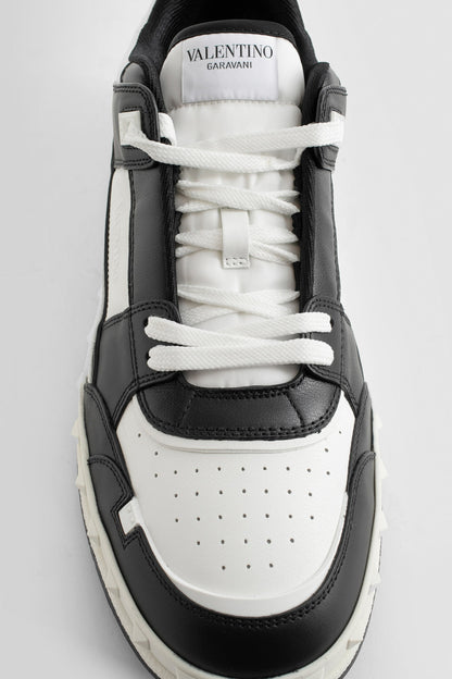 VALENTINO MAN BLACK&WHITE SNEAKERS