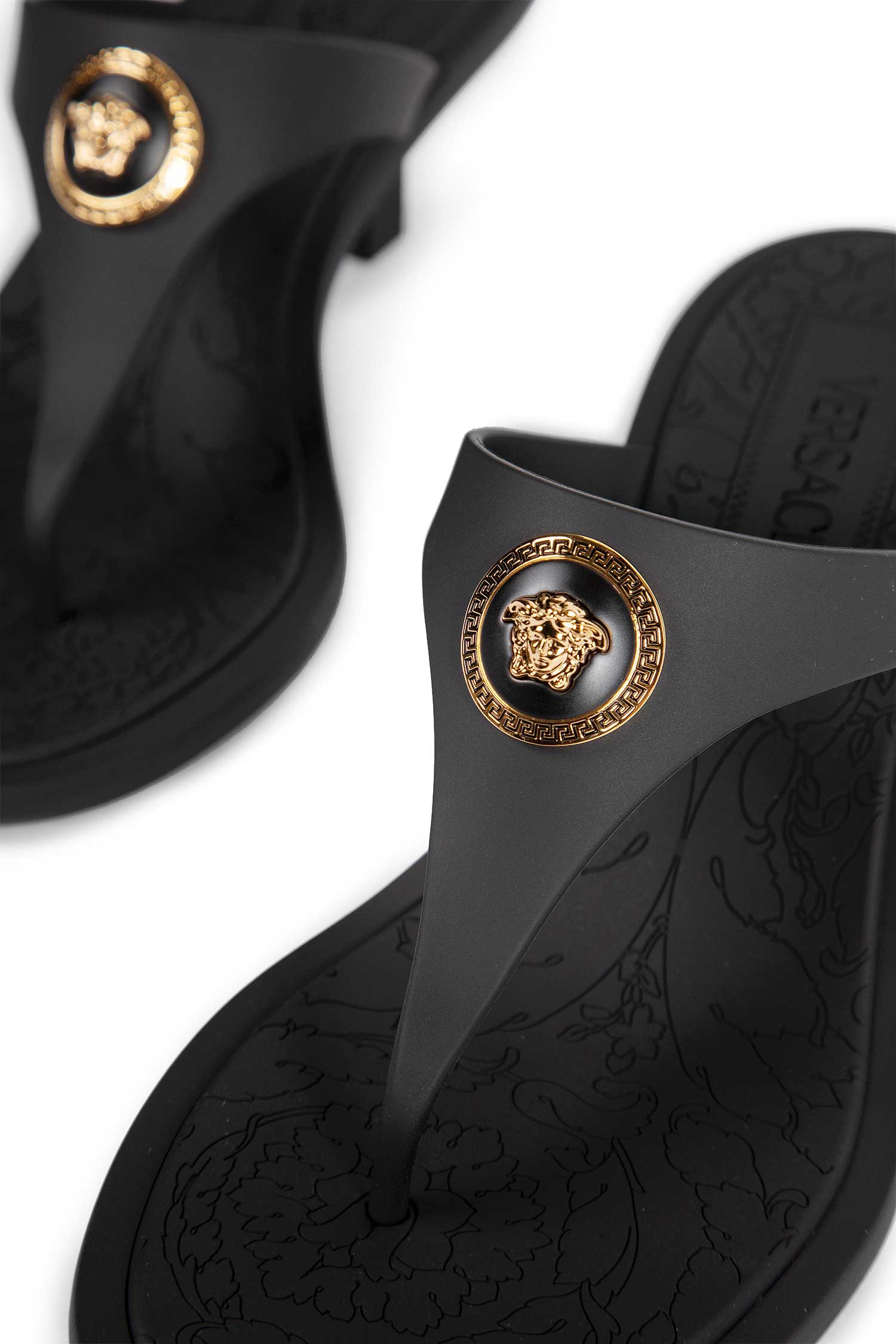 Alia Rubber Thong Sandals