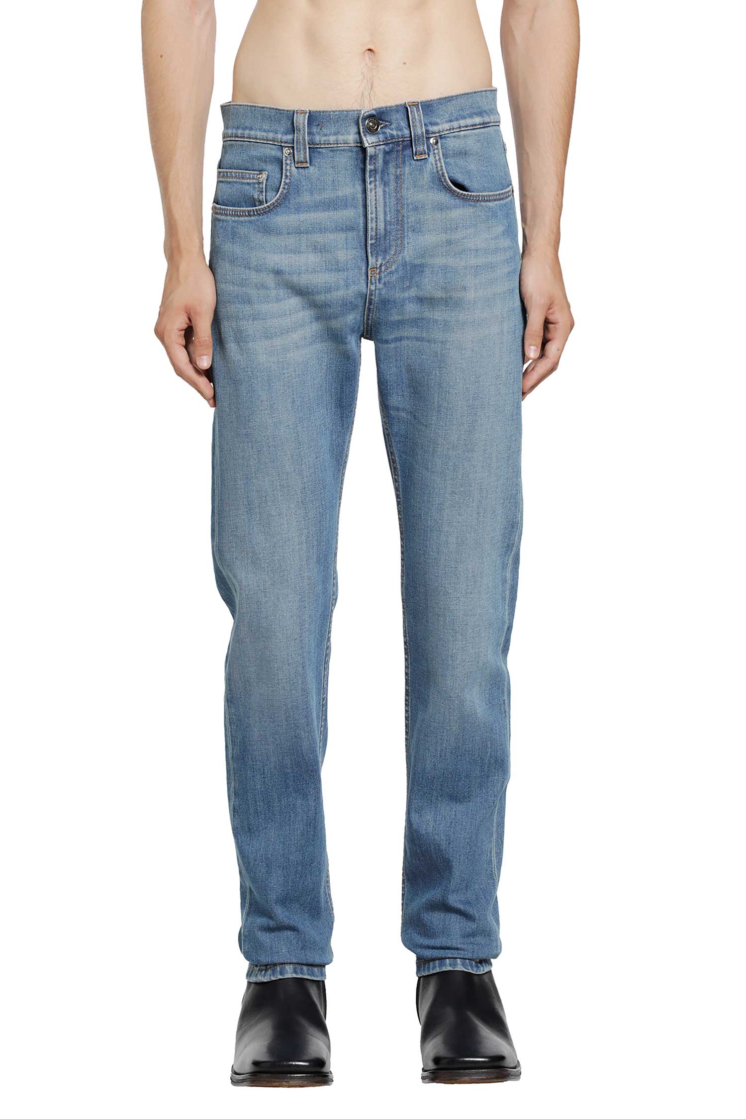 Tapered jeans