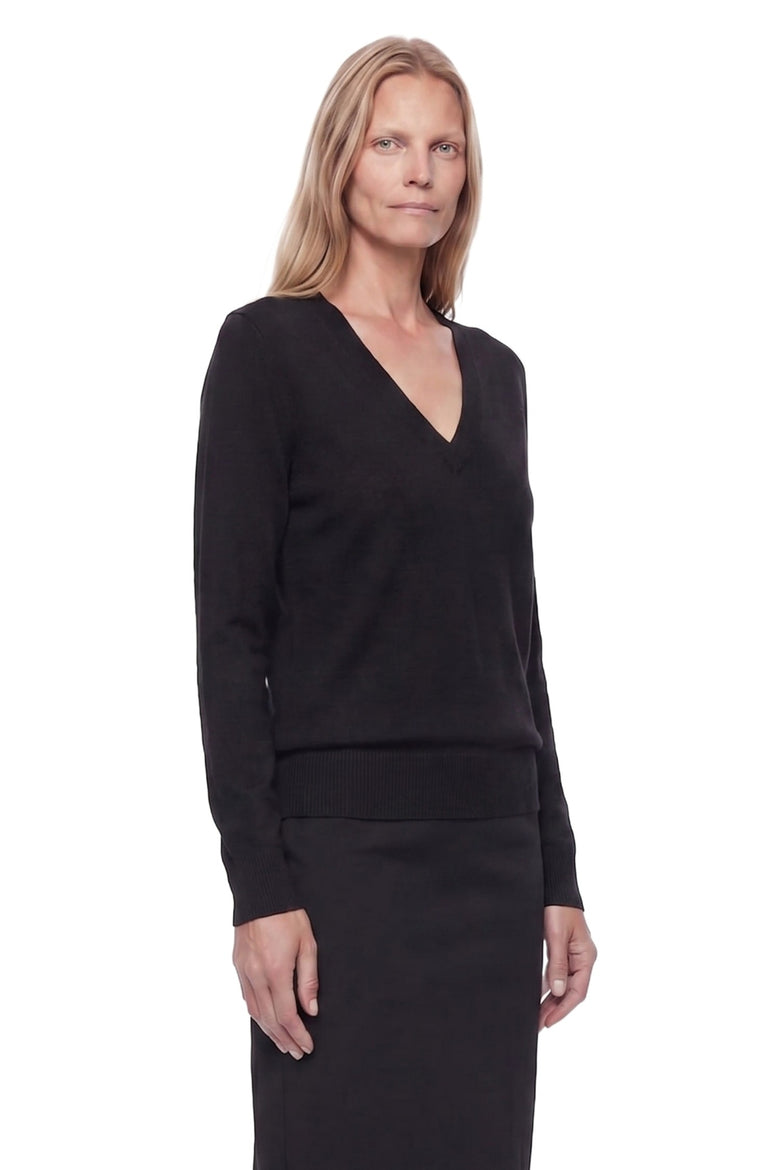 
              THE ROW Numi Sweater woman
            