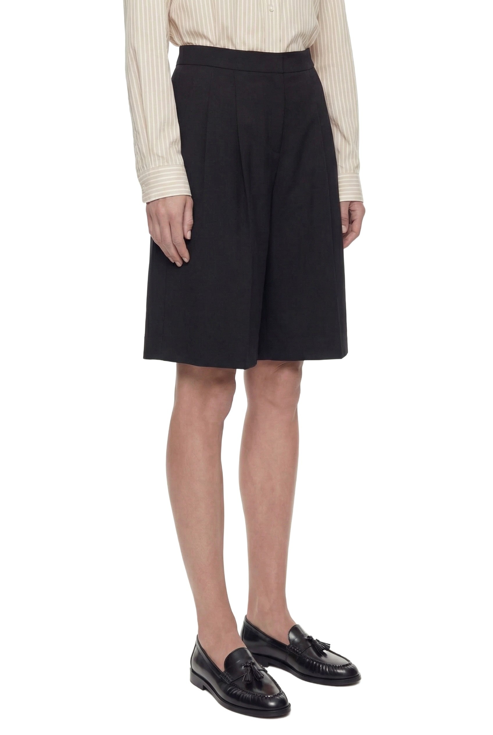 Kalyan Wool Bermudas